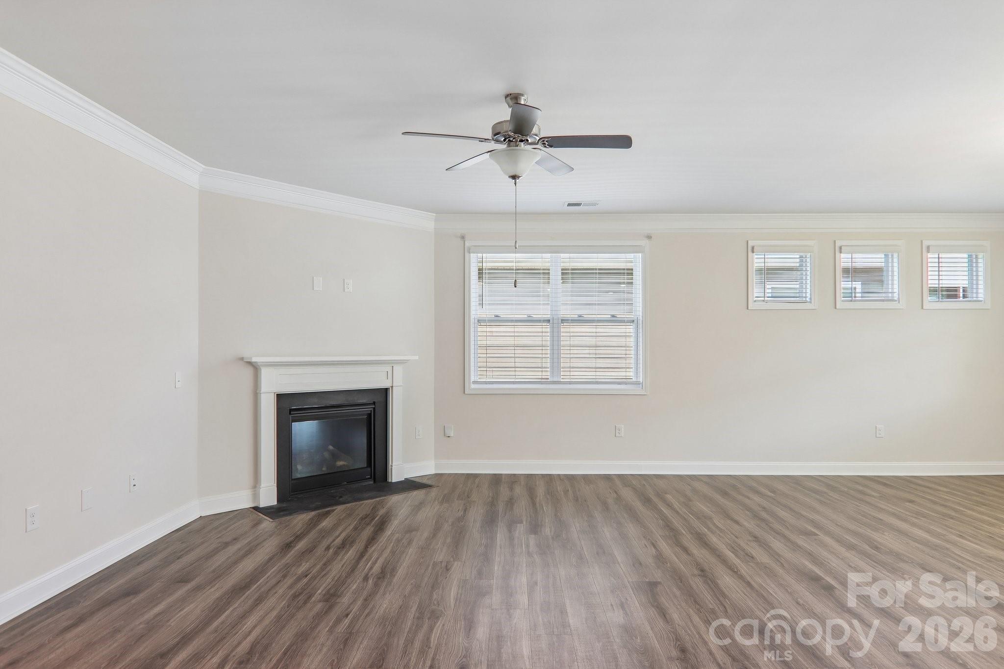 Single Family Residence at 505 Fox Cove Road, Hendersonville, photo 13 of 48