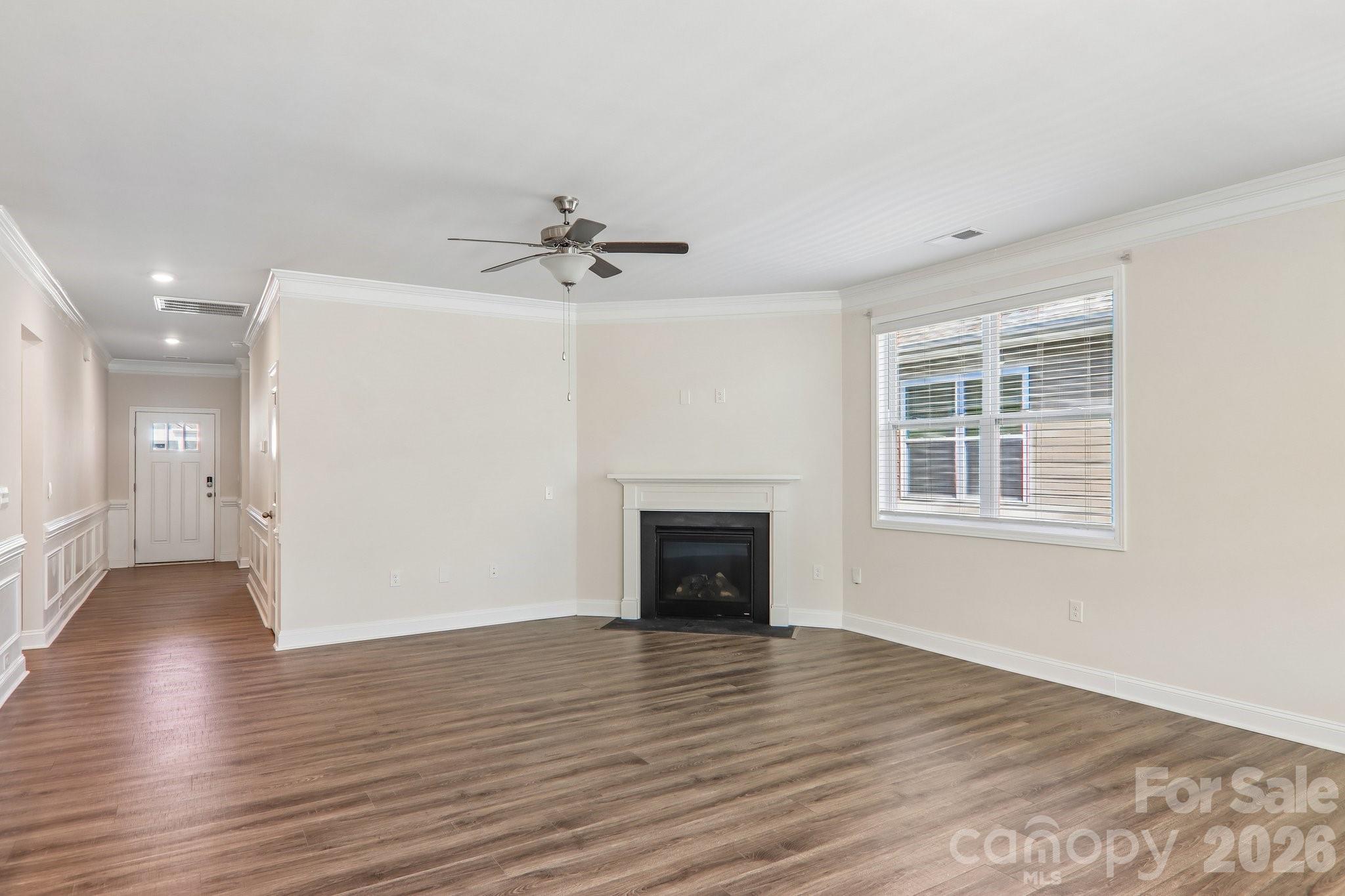 Single Family Residence at 505 Fox Cove Road, Hendersonville, photo 14 of 48