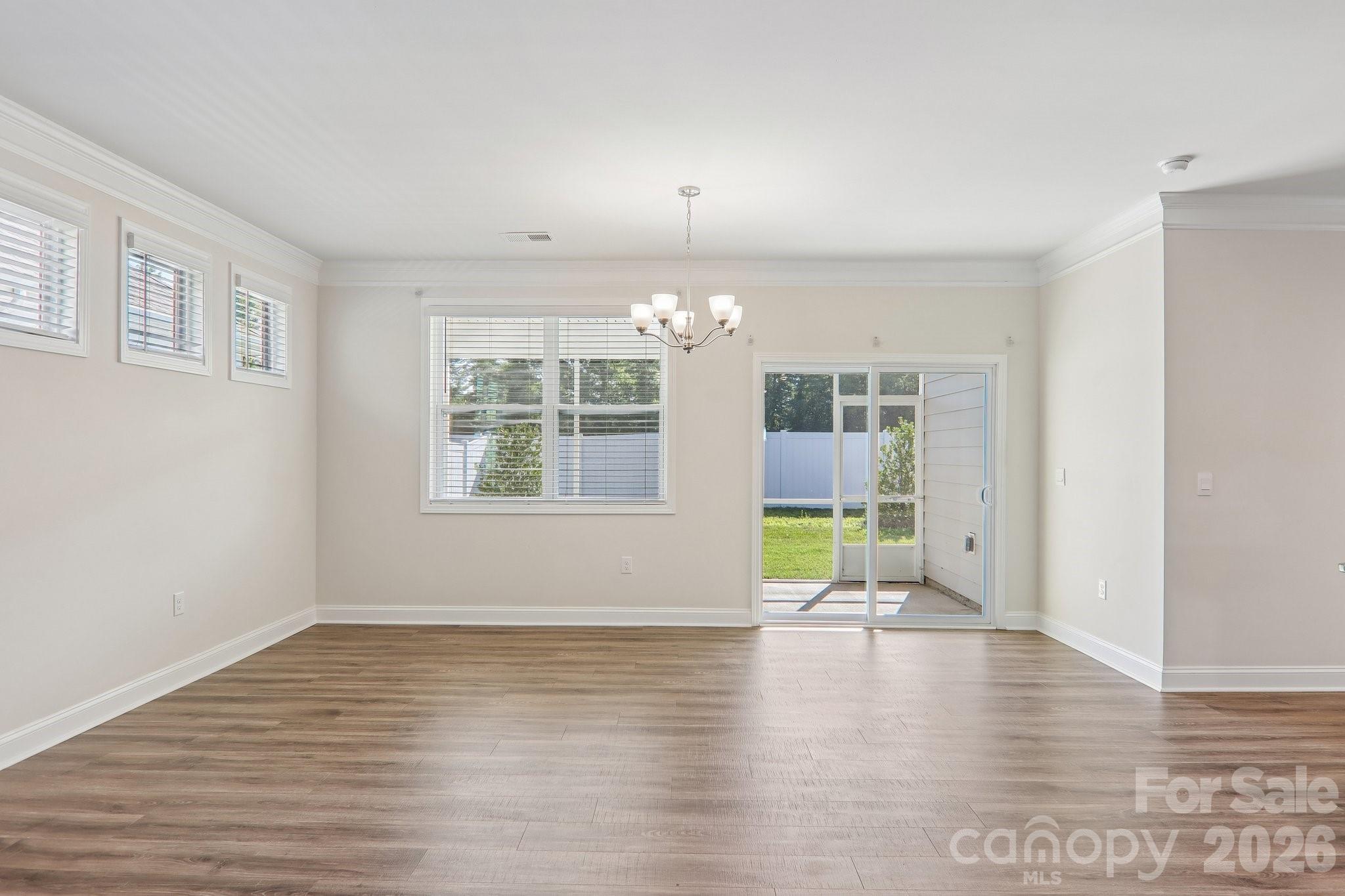 Single Family Residence at 505 Fox Cove Road, Hendersonville, photo 19 of 48
