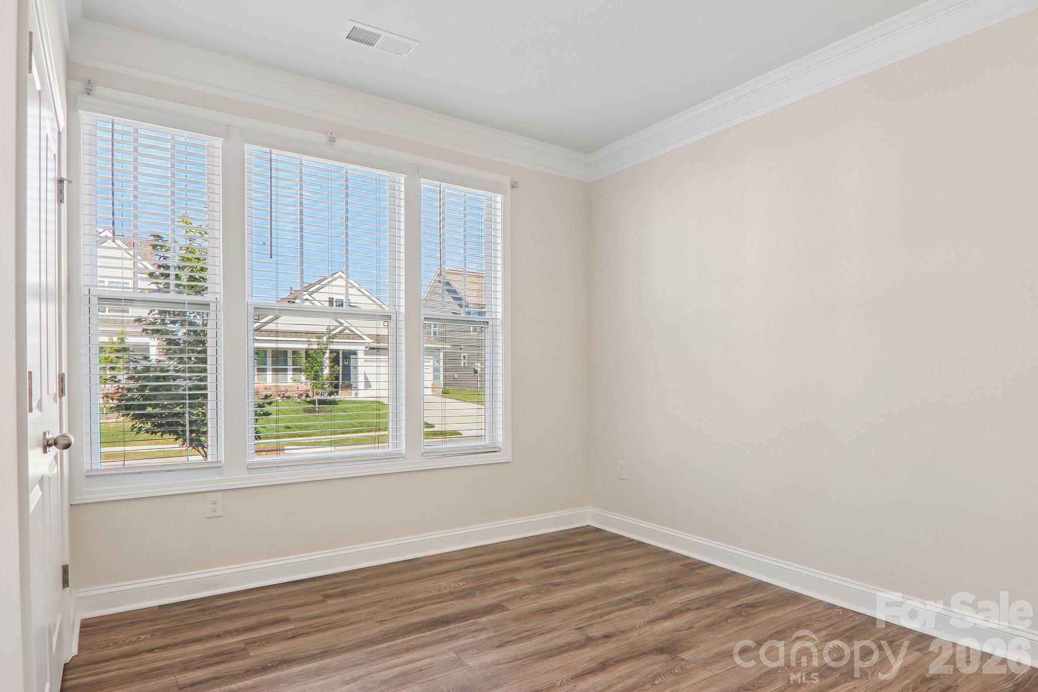 Single Family Residence at 505 Fox Cove Road, Hendersonville, photo 29 of 48
