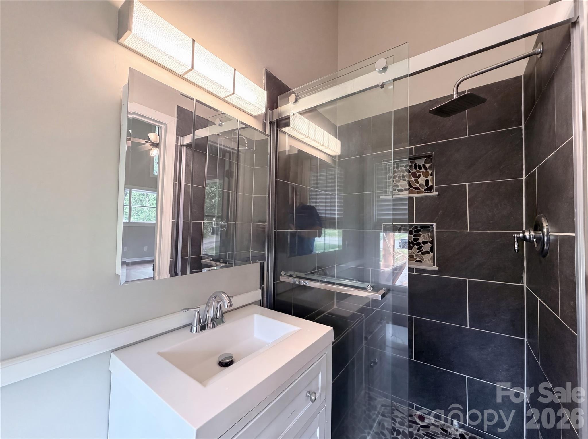 Single Family Residence at 706 Crescent Drive, Cherryville, photo 9 of 20