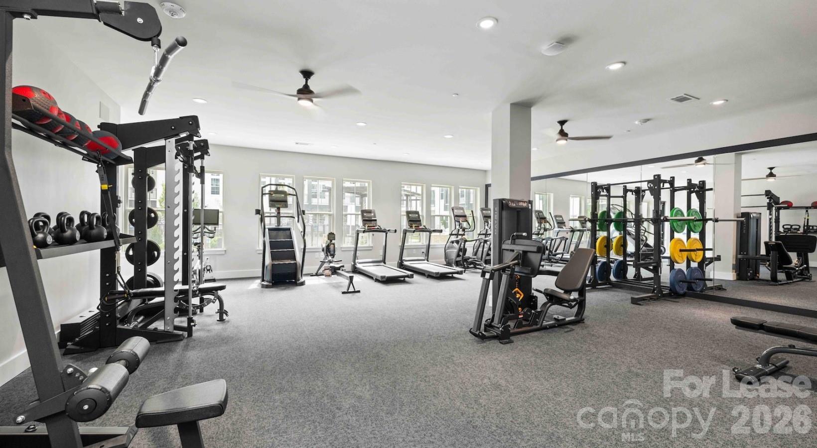 Apartment at 9035 Lindholm Drive, Huntersville, photo 14 of 37