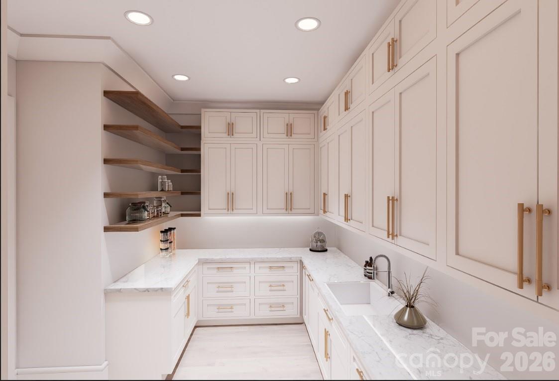 large pantry - 104 Sherwood Drive, Huntersville