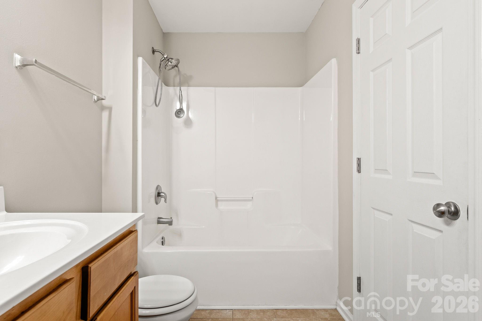 Single Family Residence at 9055 Pembroke Court, Fort Mill, photo 40 of 45