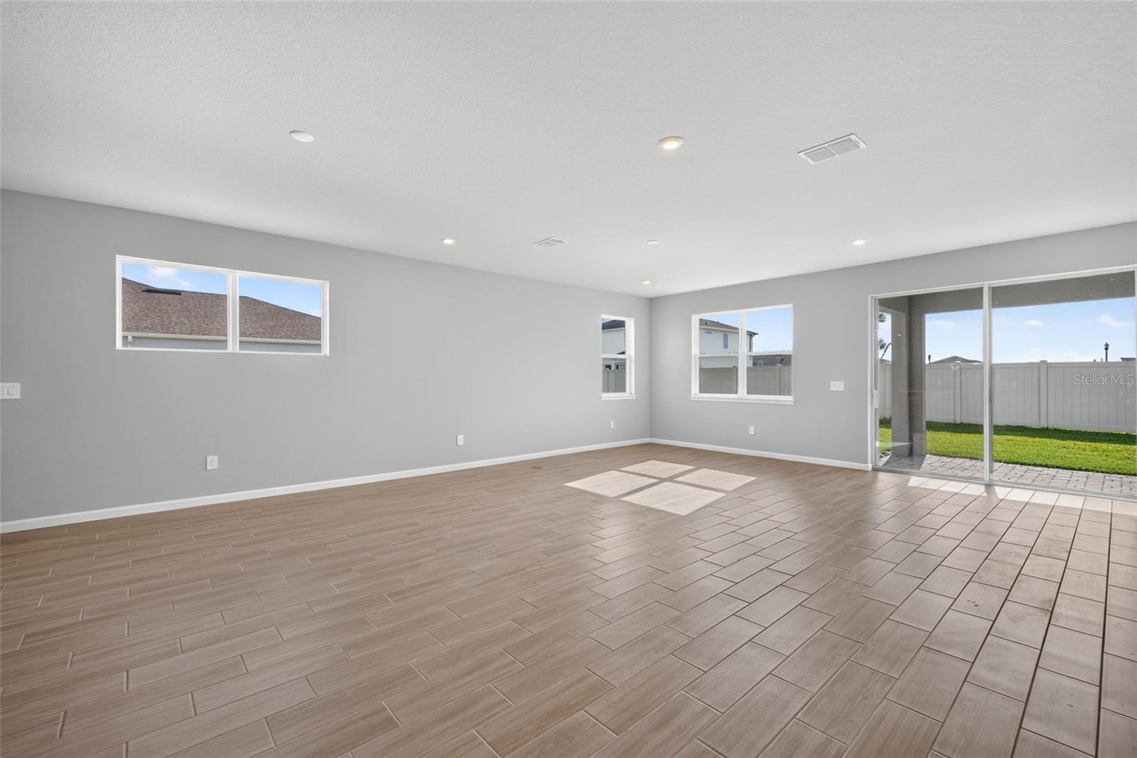 Single Family Residence at 9240 DERBYSHIRE DR, PARRISH, photo 11 of 46