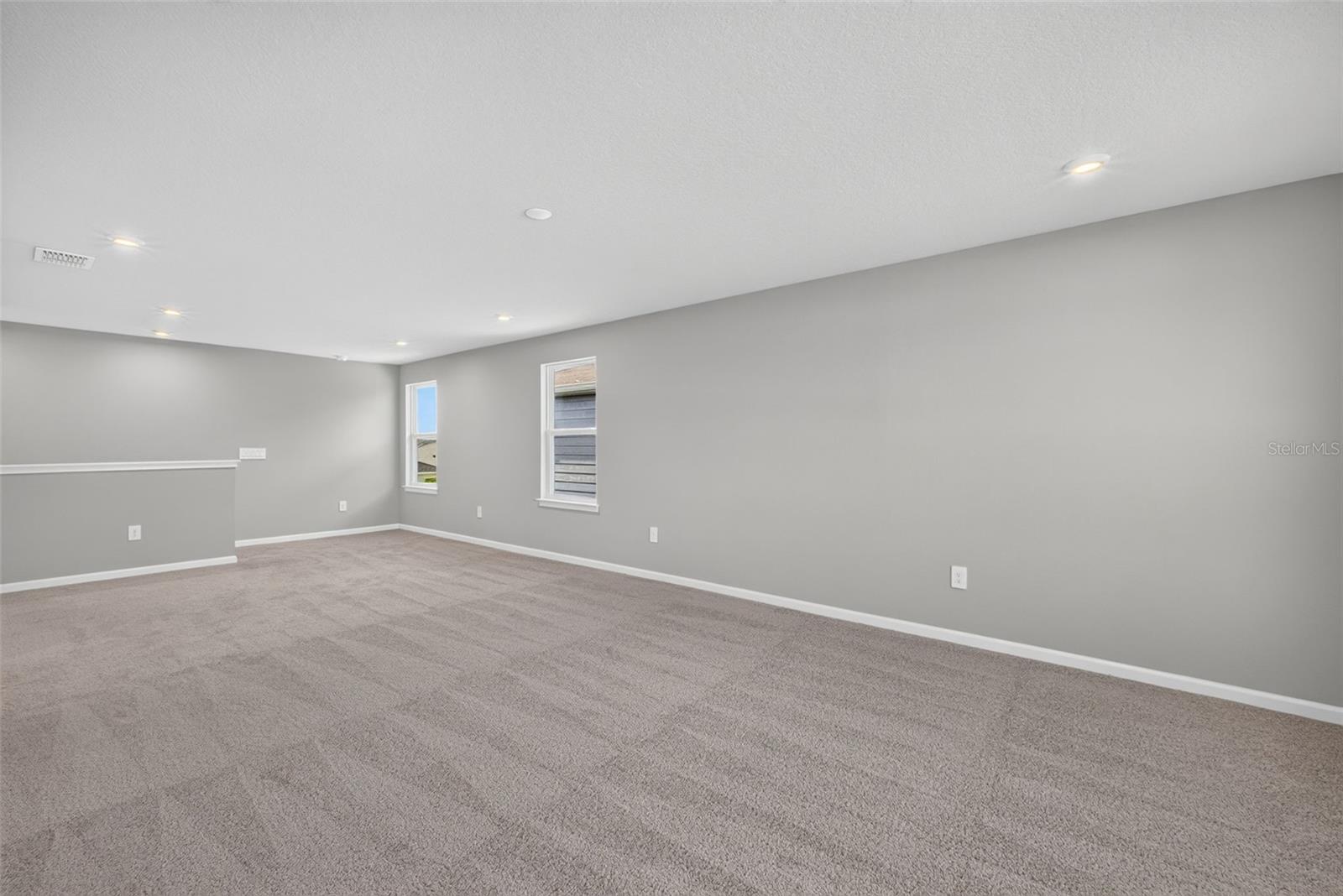 Loft - 9240 DERBYSHIRE DR, PARRISH