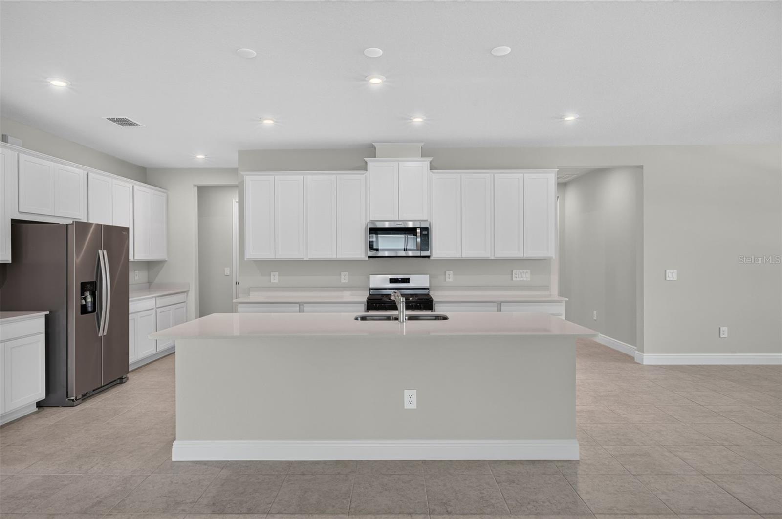 Single Family Residence at 9026 SUNDANCE TER, PARRISH, photo 5 of 51