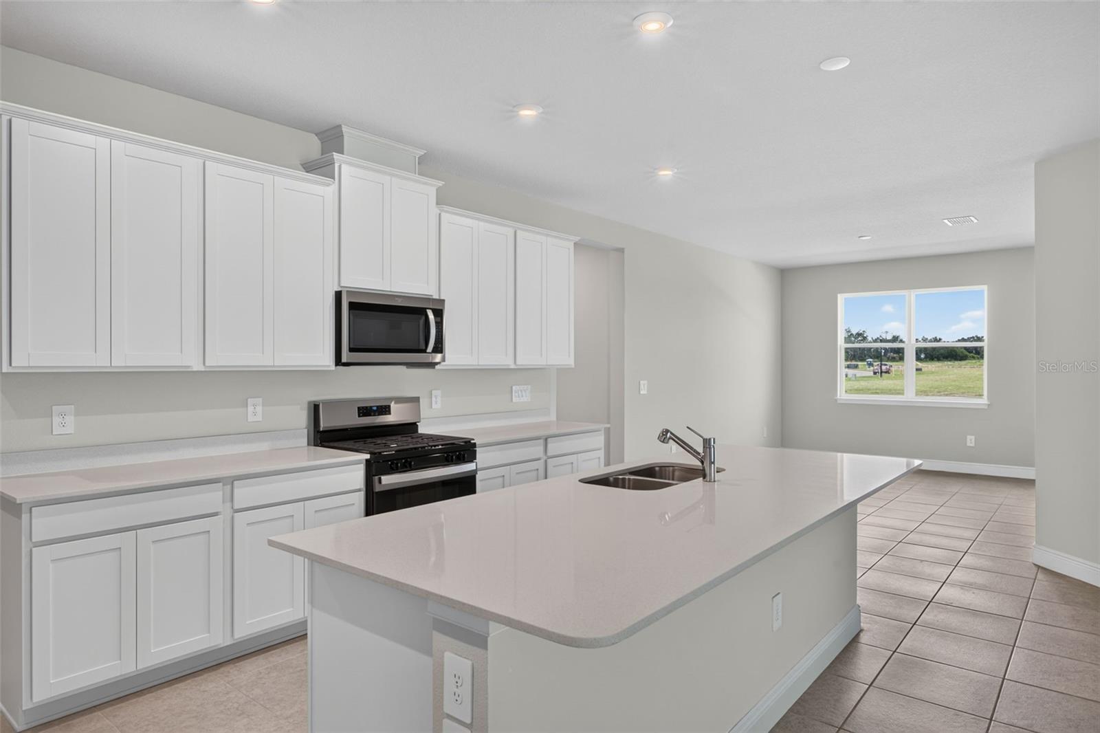 Single Family Residence at 9026 SUNDANCE TER, PARRISH, photo 7 of 51
