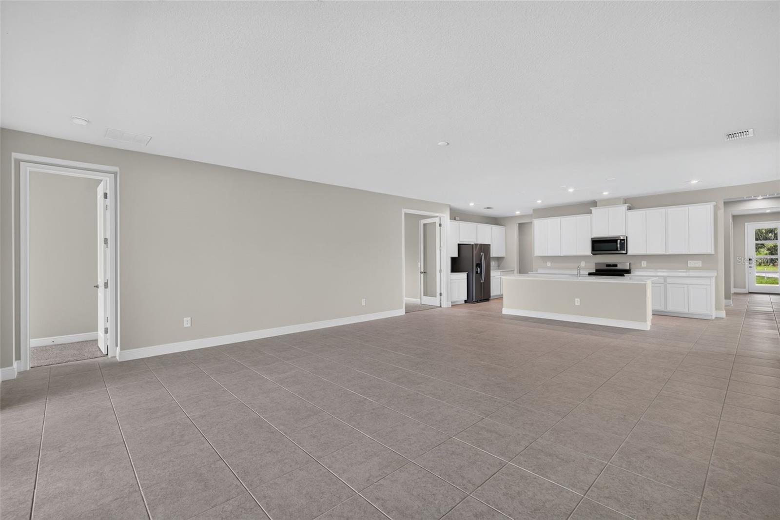 Single Family Residence at 9026 SUNDANCE TER, PARRISH, photo 12 of 51