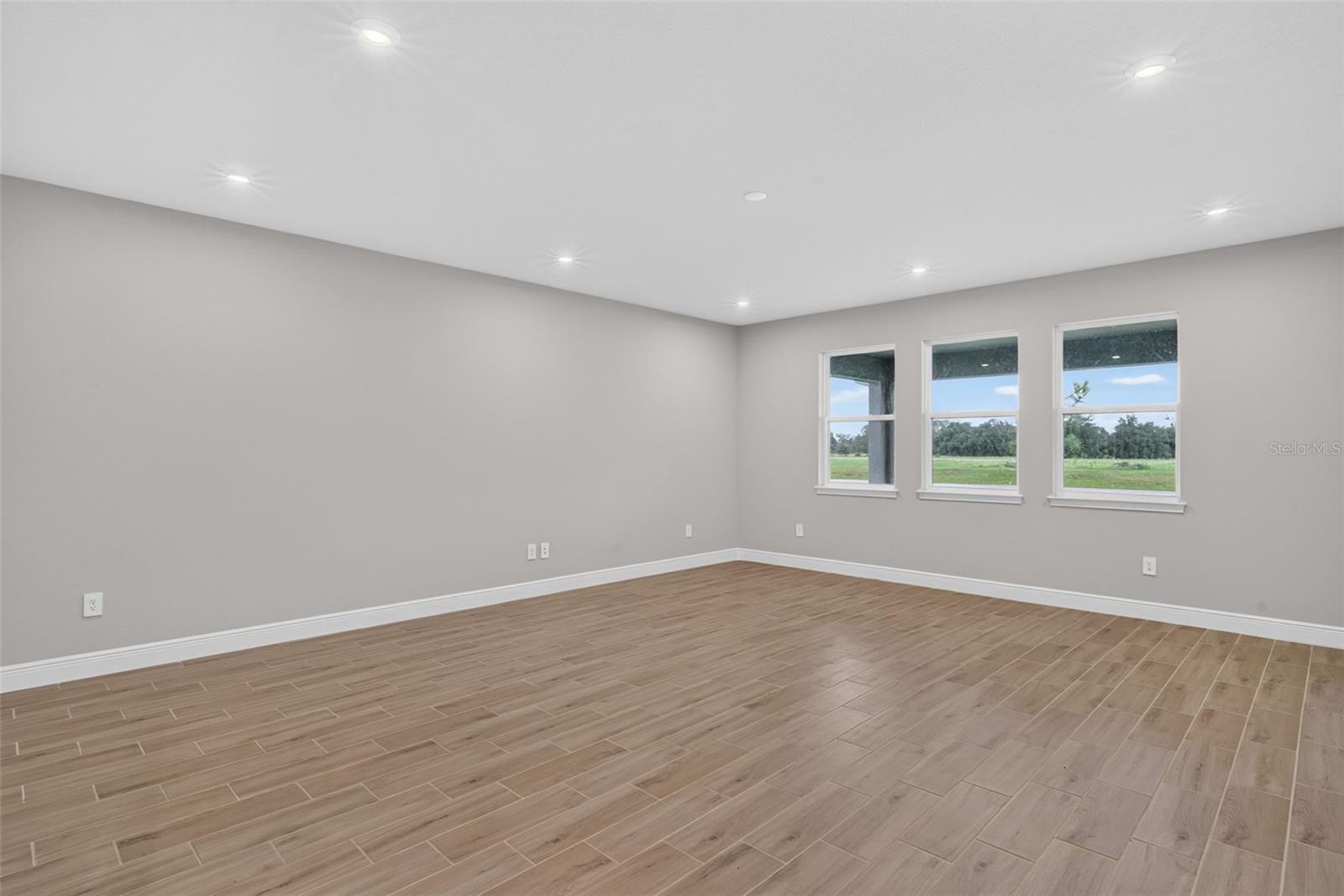 Single Family Residence at 12927 PIERCE ST, PARRISH, photo 13 of 47