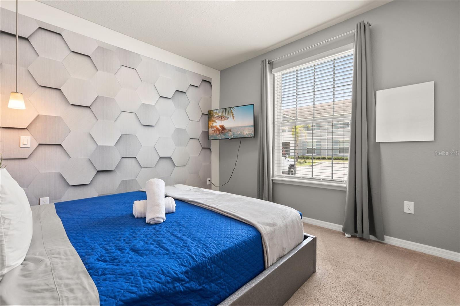 spacious bedroom - 7127 OAKMOSS LOOP, DAVENPORT
