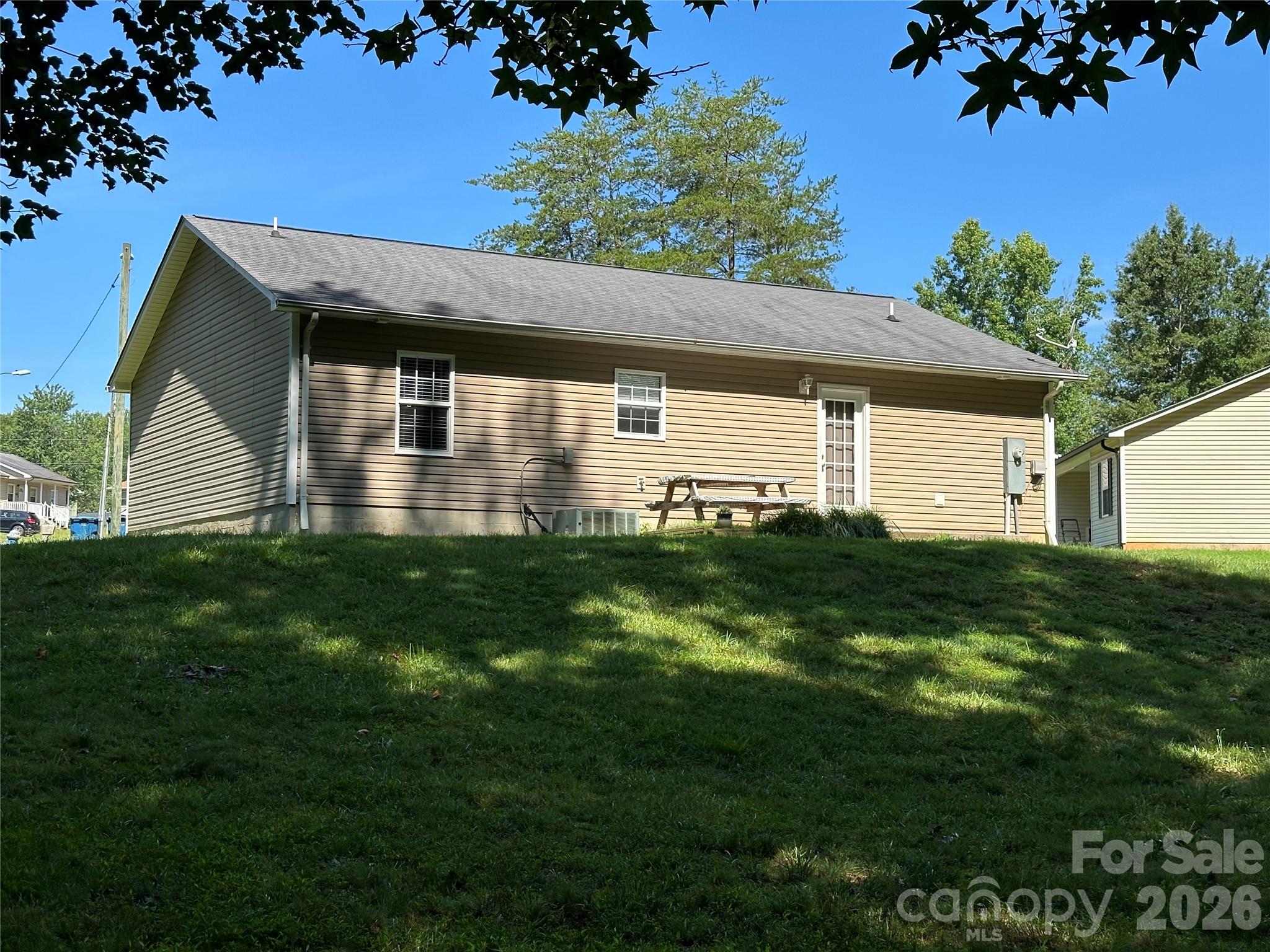 Single Family Residence at 111 Dundee Court, Maiden, photo 4 of 41