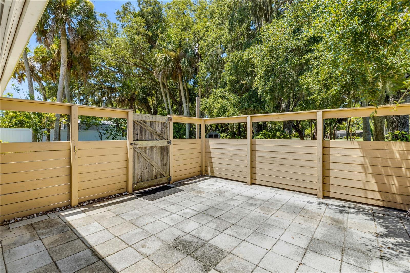 Single Family Residence at 19 CROMPTON PL, PALM COAST, photo 24 of 37