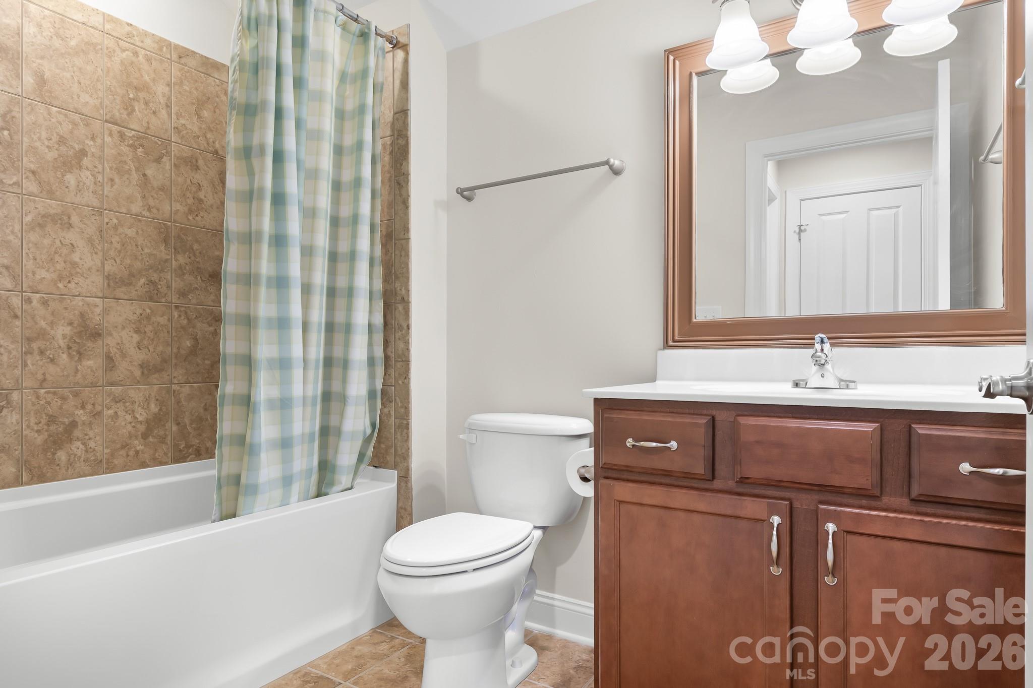 Upper Full Bath! - 127 Brawley Point Circle, Mooresville