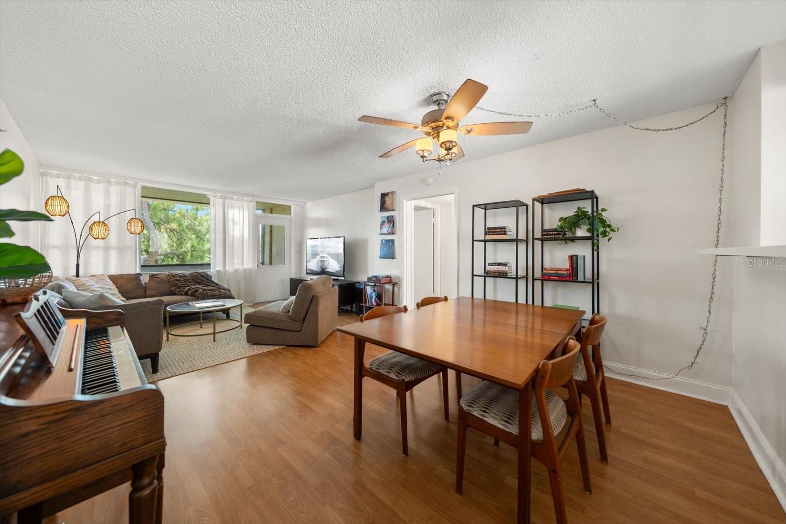 dining room - 2614 COVE CAY DR #409, CLEARWATER