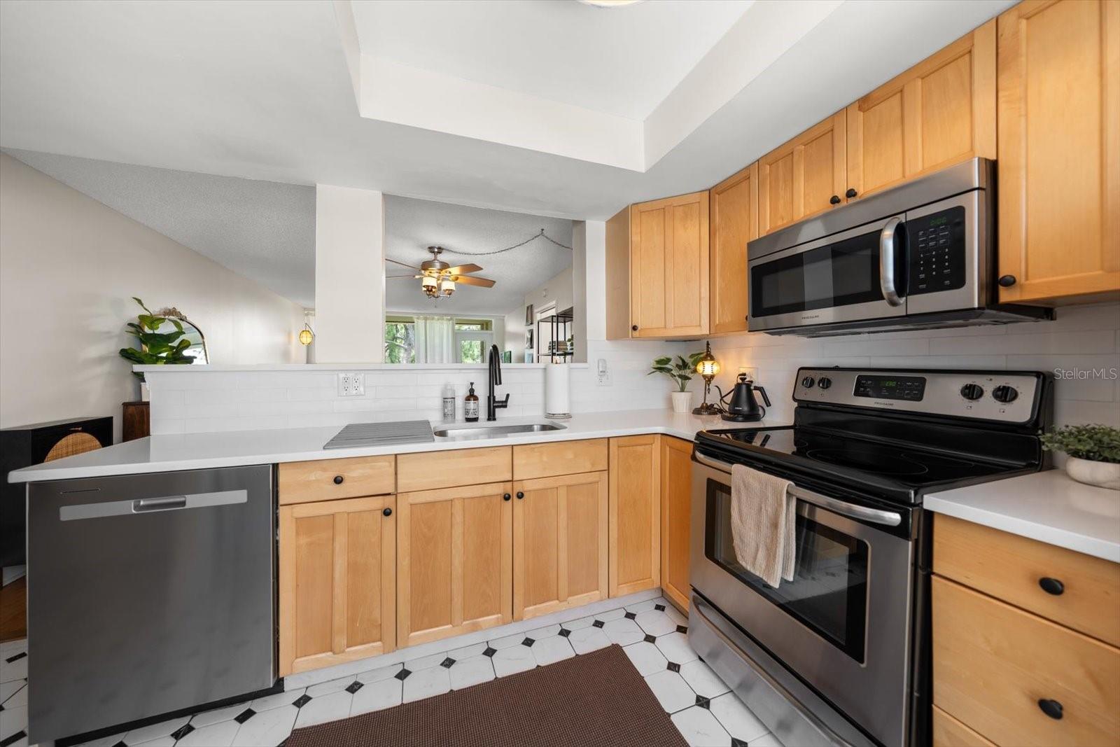 Condominium at 2614 COVE CAY DR #409, CLEARWATER, photo 6 of 33