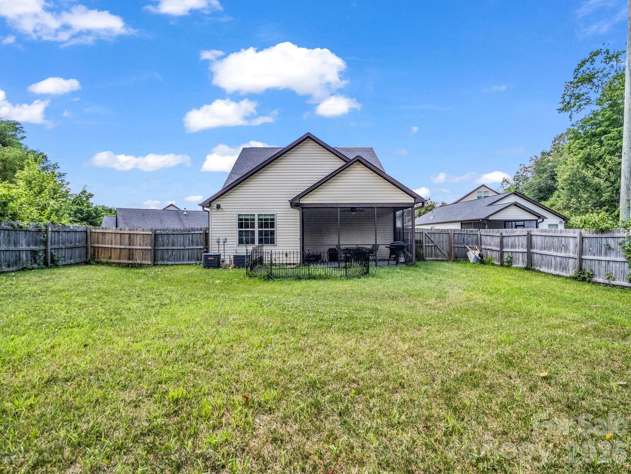 Single Family Residence at 198 N River Road, Fletcher, photo 5 of 42