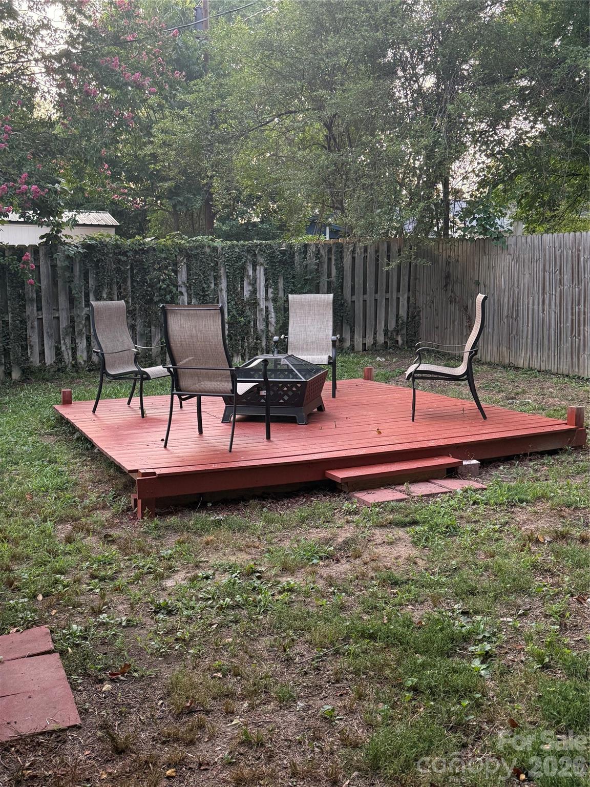 Fire Pit- for relaxing and a place to enjoy those beautiful evenings. - 4220 Harvard Avenue, Greensboro