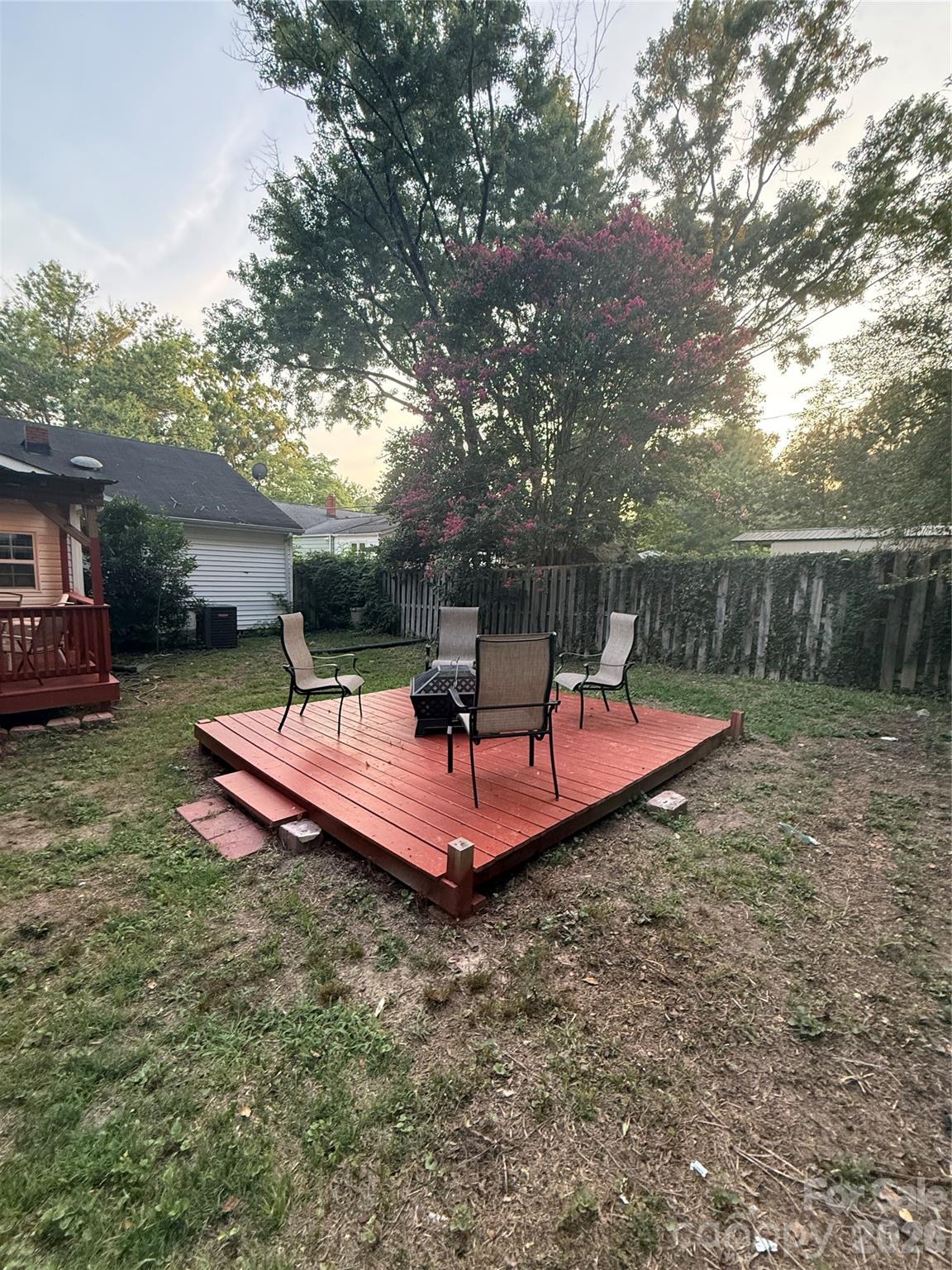 Fire pit platform - 4220 Harvard Avenue, Greensboro