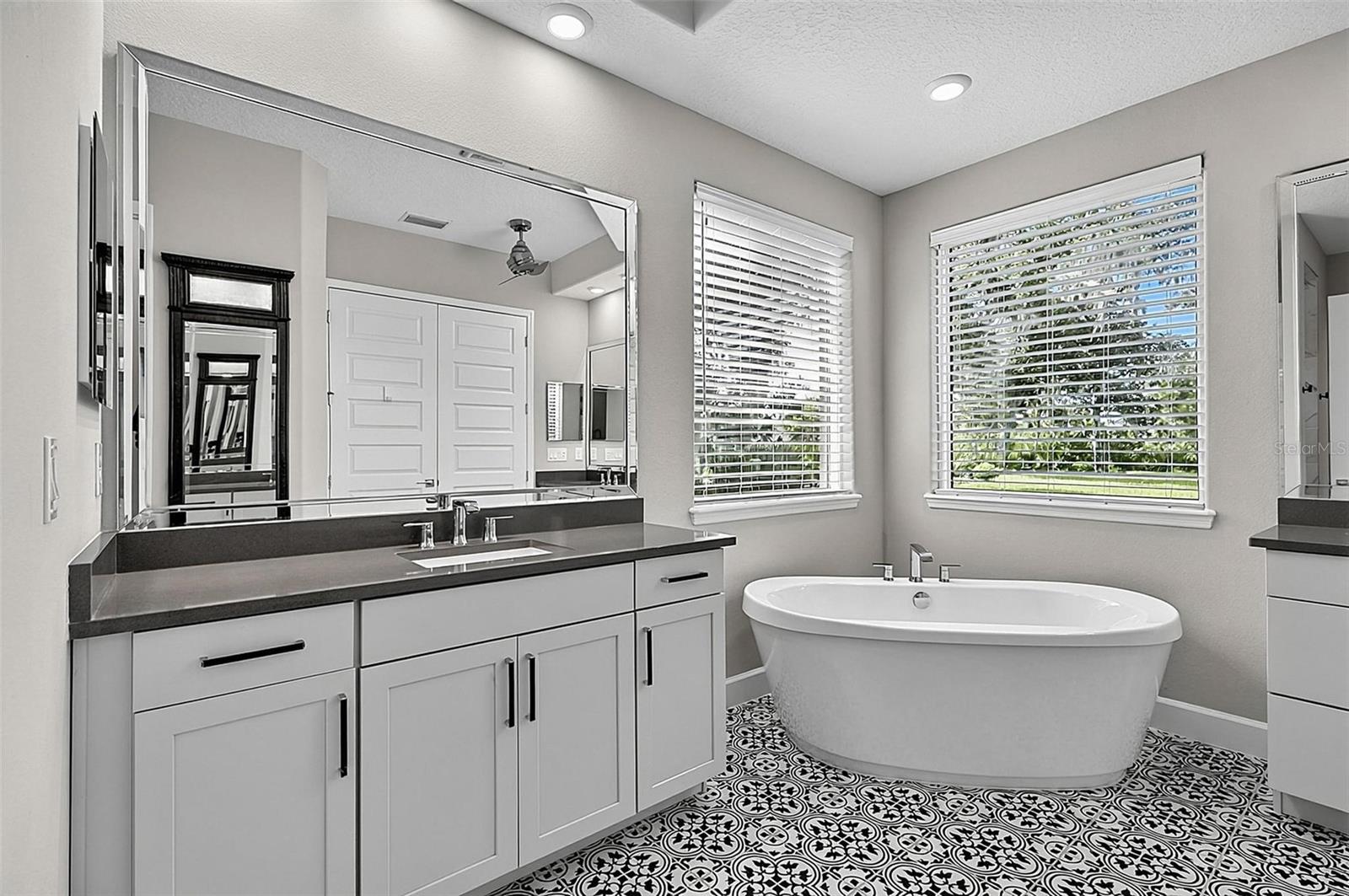 Single Family Residence at 38 NEW LEATHERWOOD DR, PALM COAST, photo 4 of 95