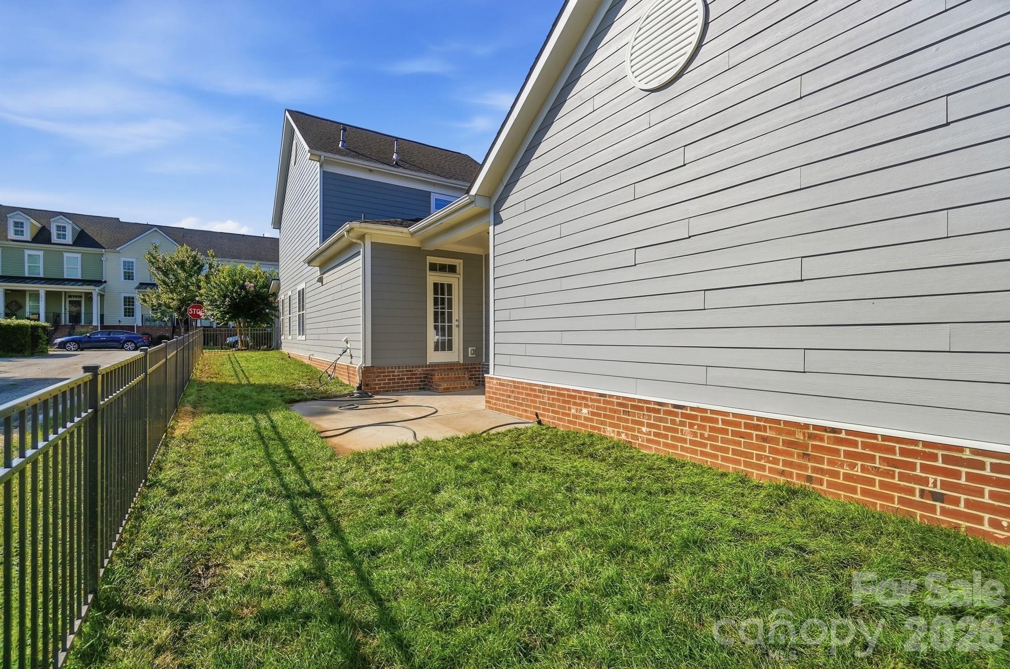 Fenced in Side Yard - 6217 Hove Road, Mint Hill