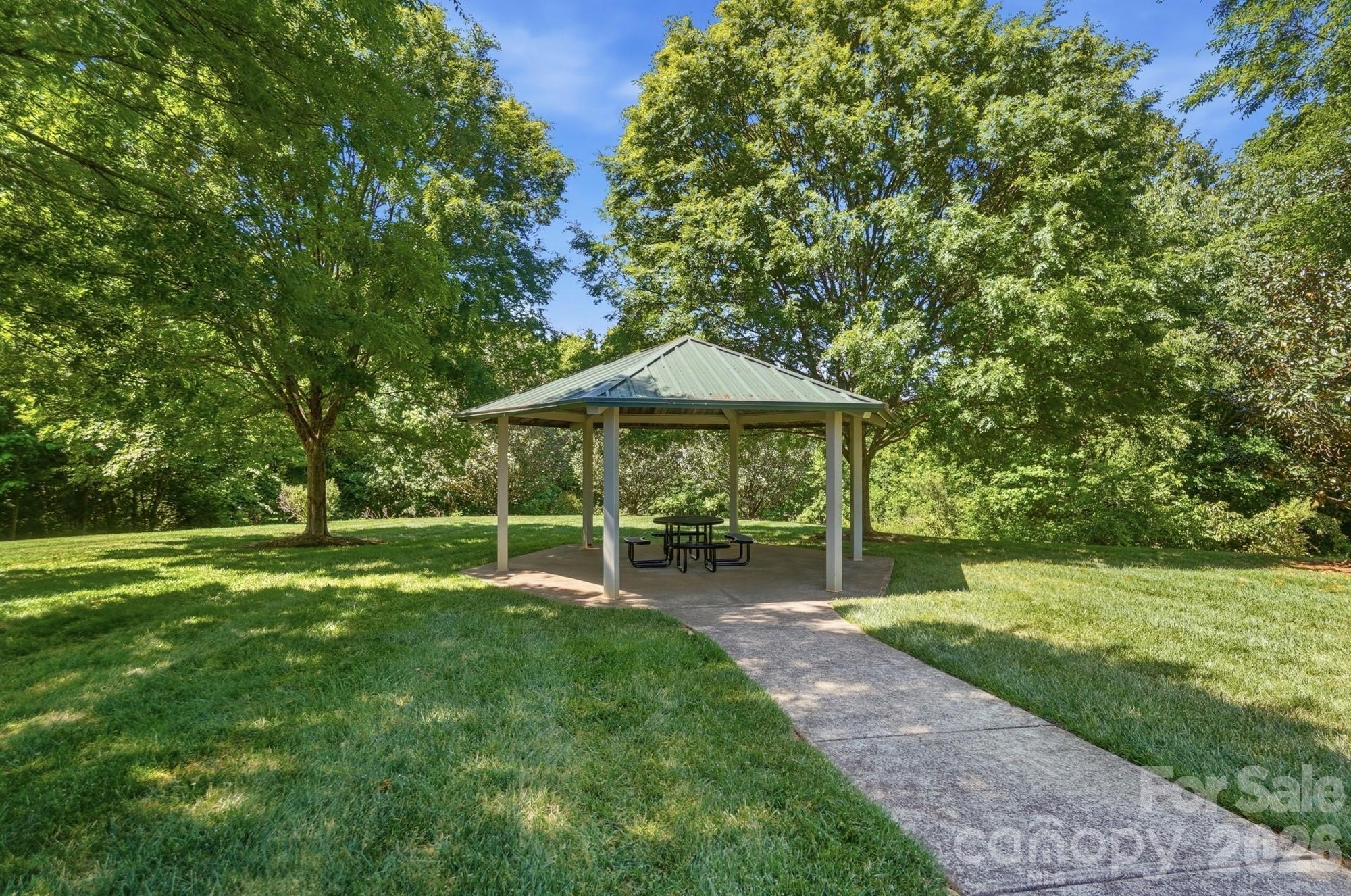 Gazebo Picnic Area - 6217 Hove Road, Mint Hill