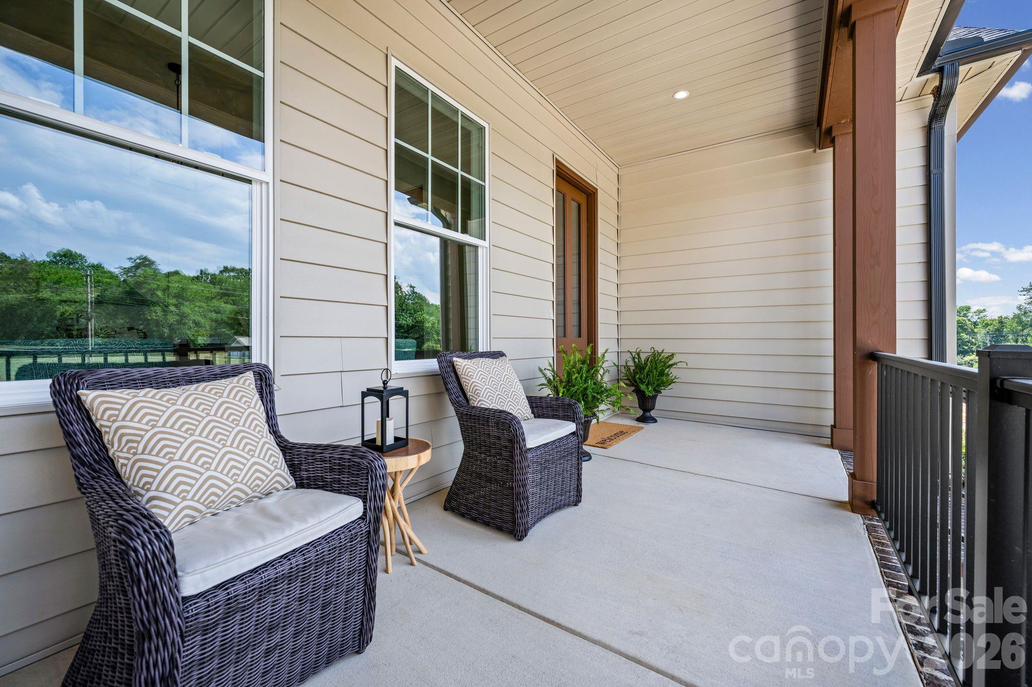 Covered Front Porch - 121 Juniper Road, Mooresville