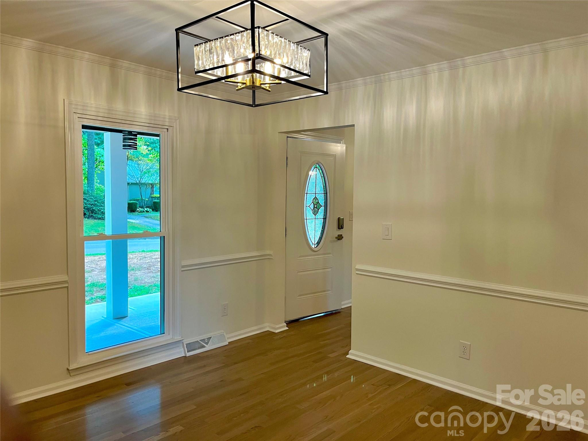 Single Family Residence at 304 Travis Lane, Salisbury, photo 9 of 48