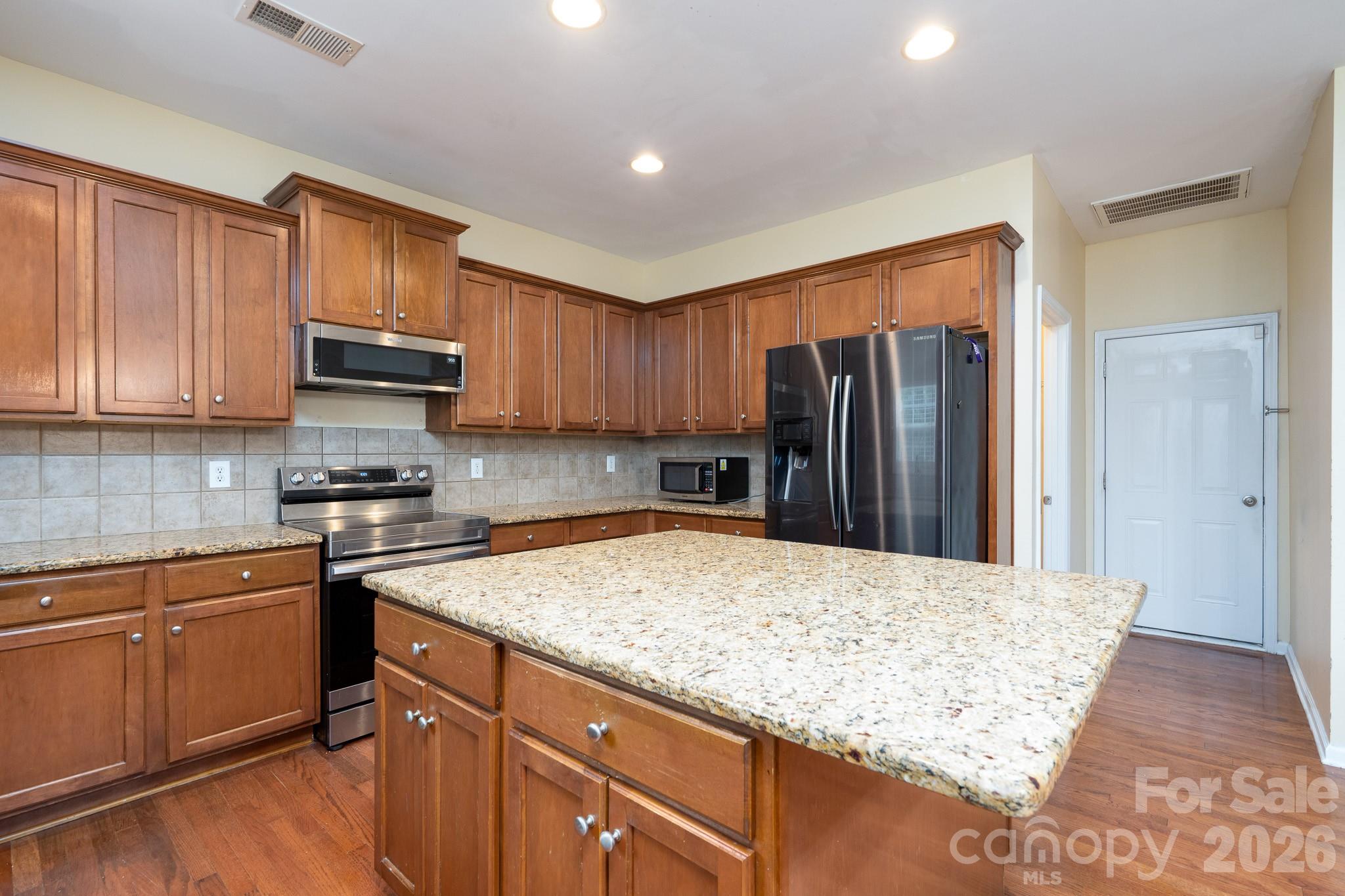 Single Family Residence at 9603 Tramacera Court NW, Concord, photo 19 of 46