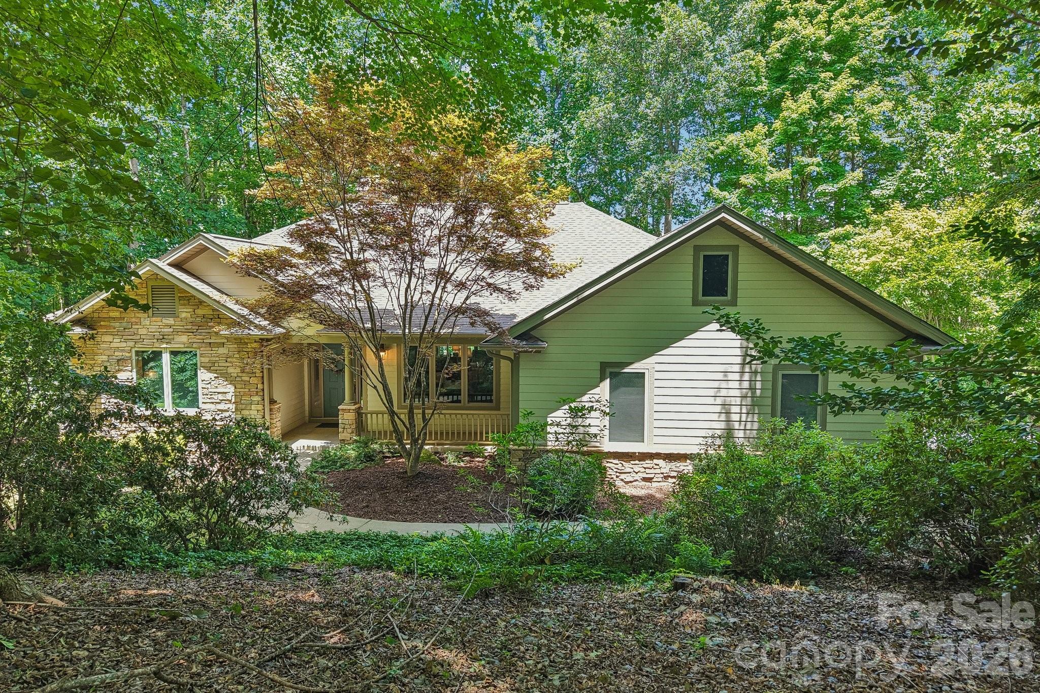 Single Family Residence at 24 Turkey Roost Court, Flat Rock, photo 3 of 47