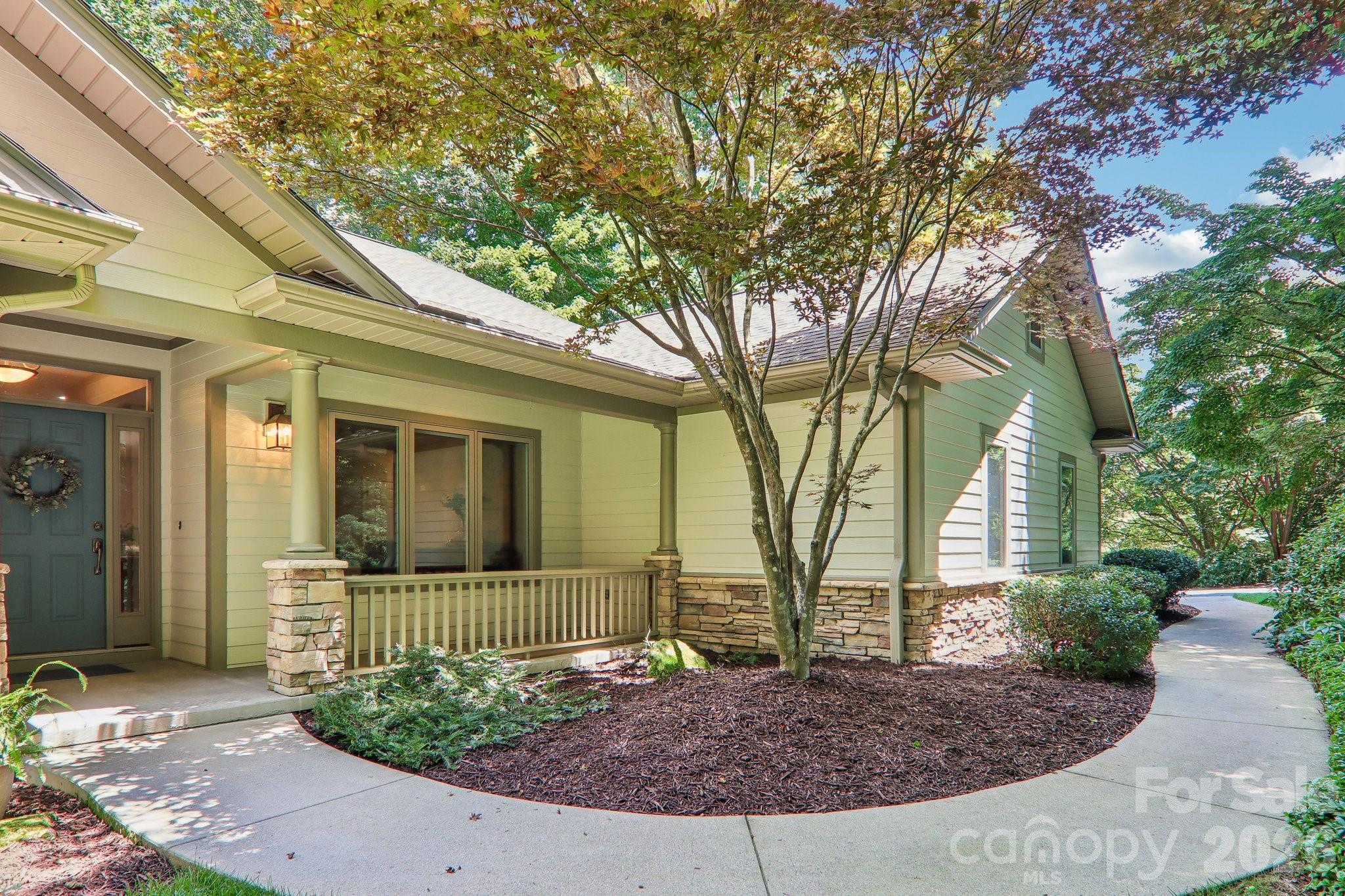Single Family Residence at 24 Turkey Roost Court, Flat Rock, photo 6 of 47