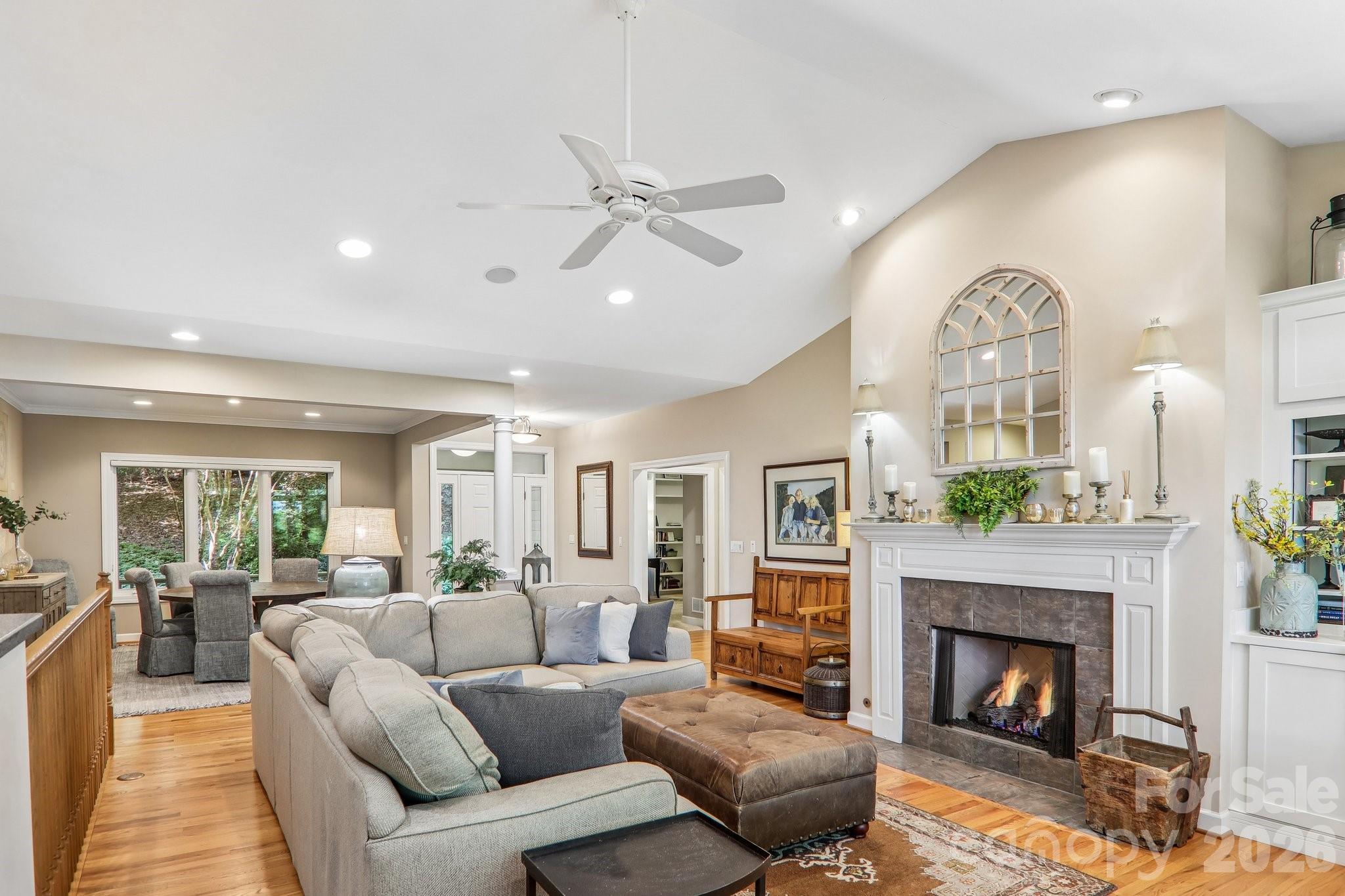 Single Family Residence at 24 Turkey Roost Court, Flat Rock, photo 11 of 47