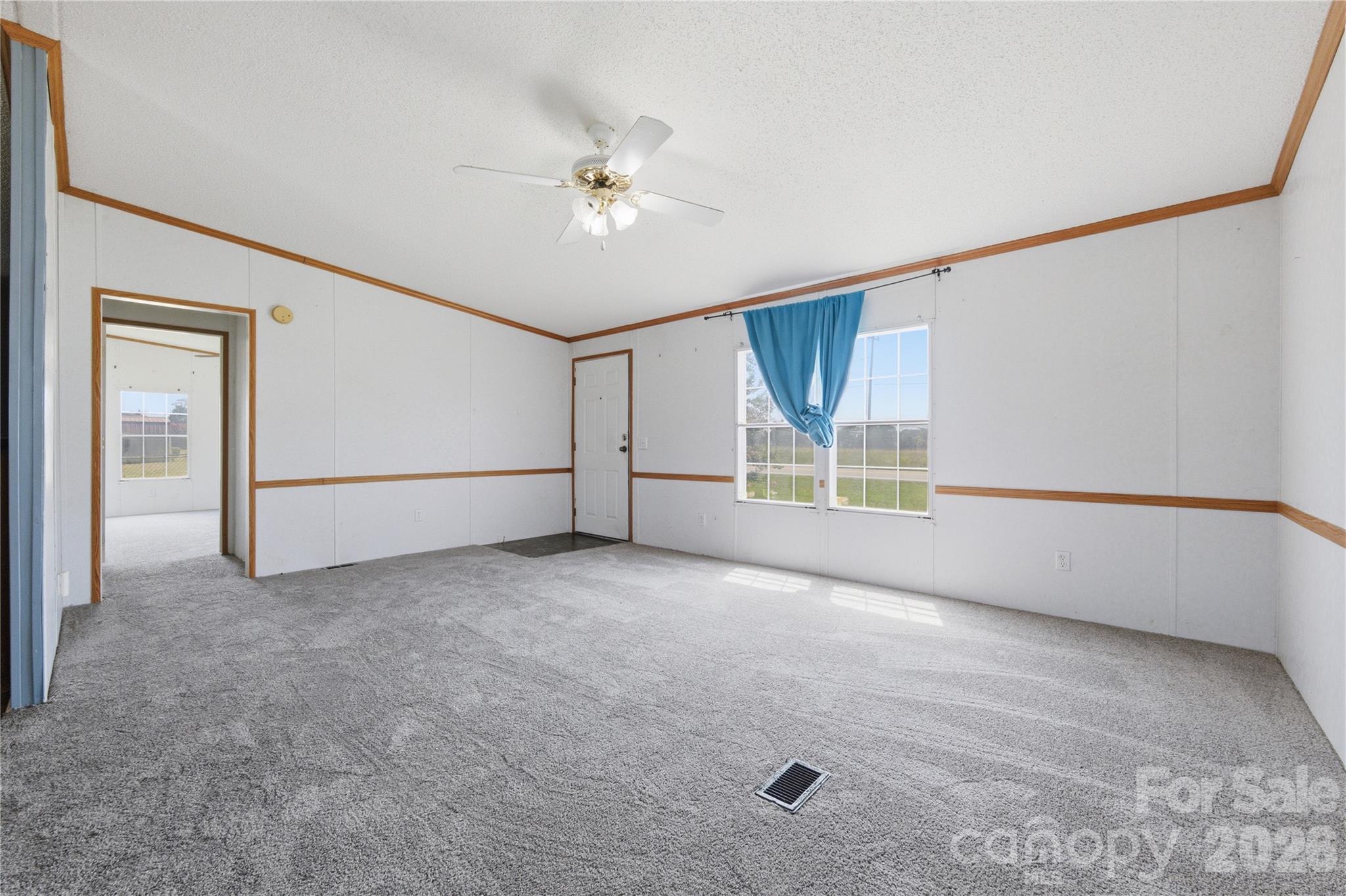 Single Family Residence at 2299 Dellinger Drive, Newton, photo 5 of 27