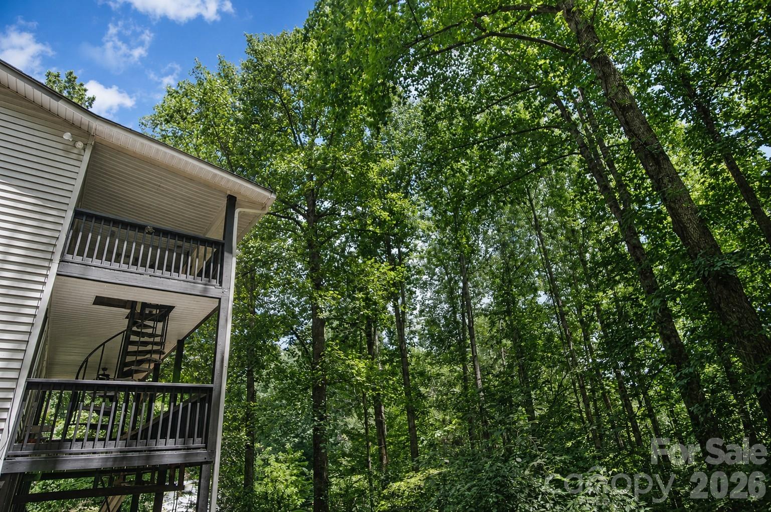 Single Family Residence at 47 Caribou Lane, Burnsville, photo 9 of 33
