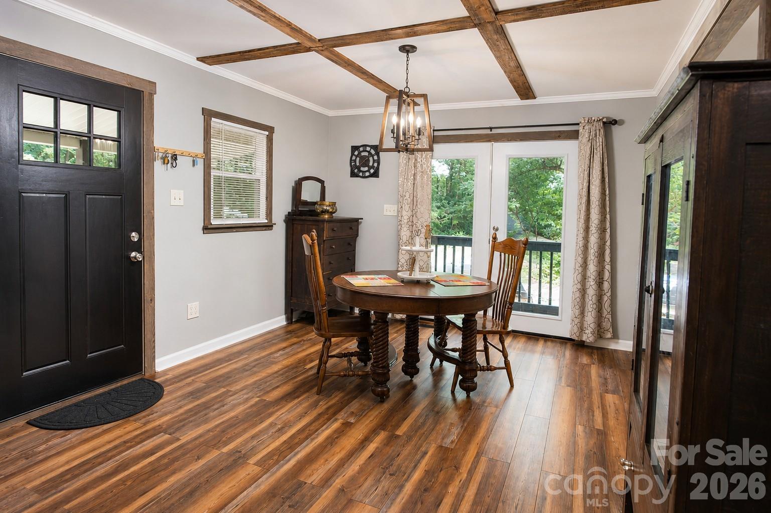 Single Family Residence at 47 Caribou Lane, Burnsville, photo 13 of 33