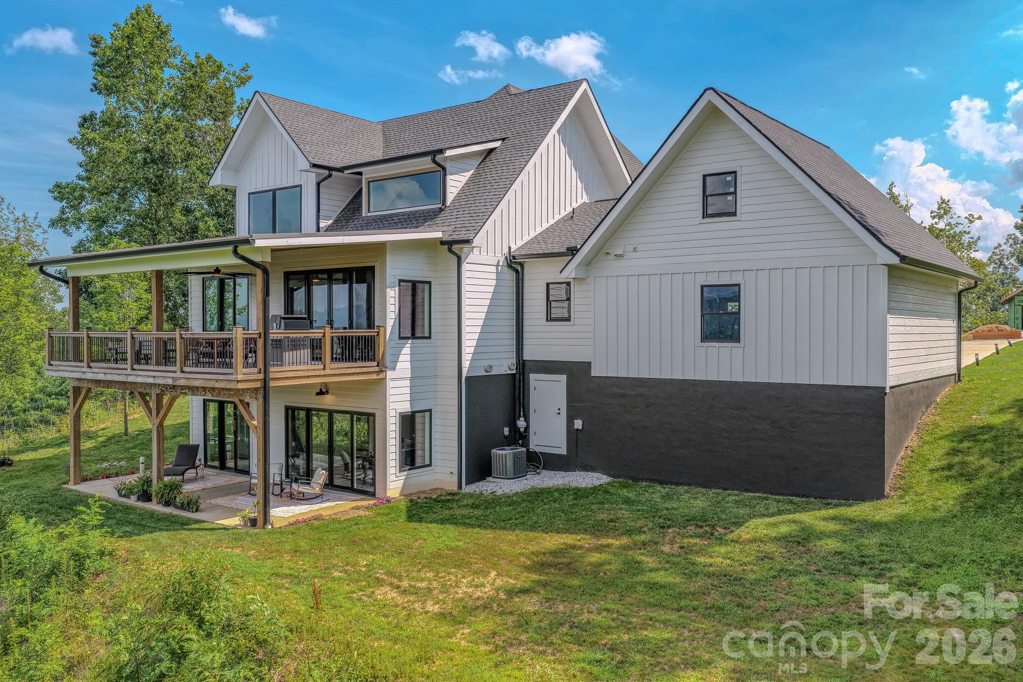 Single Family Residence at 49 Arabella Lane, Arden, photo 7 of 44