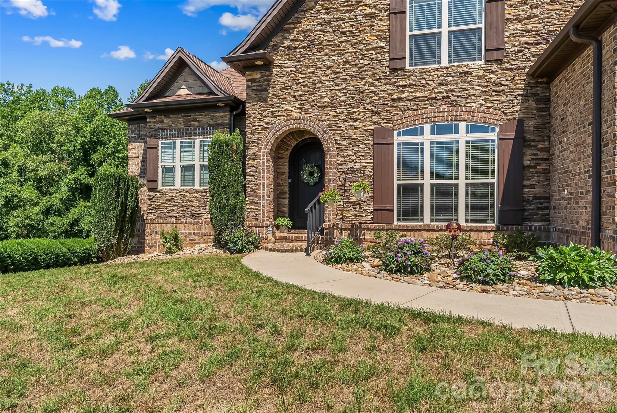 Single Family Residence at 5895 Bakers Point, Hickory, photo 2 of 47