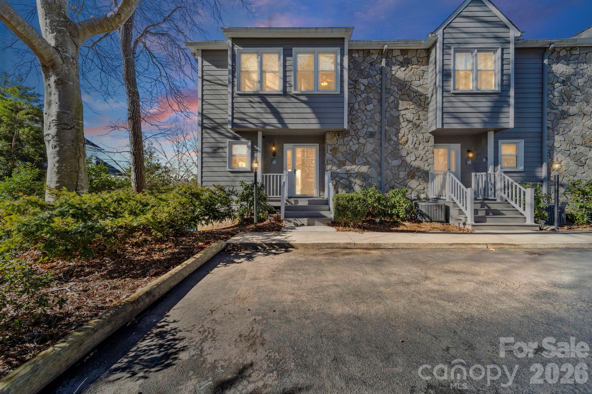 Townhouse at 529 Catspaw Road, Statesville, photo 34 of 48