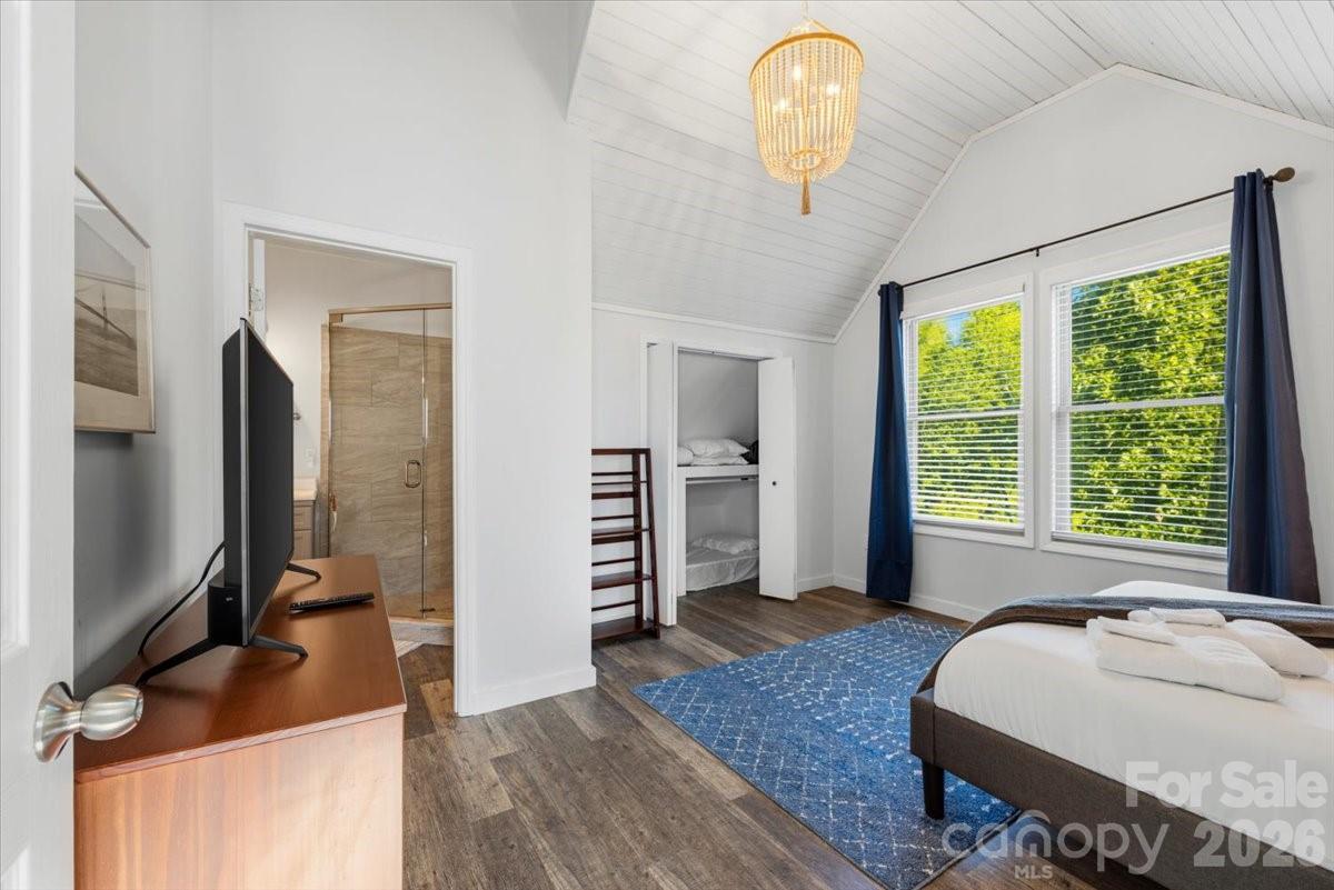 Single Family Residence at 109 Portmanvilla Road, Black Mountain, photo 20 of 44