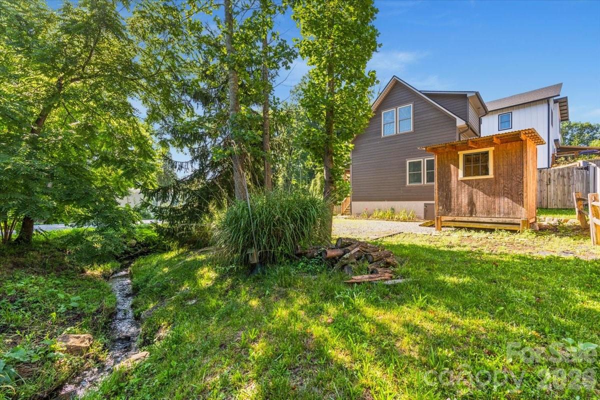 Single Family Residence at 109 Portmanvilla Road, Black Mountain, photo 44 of 44