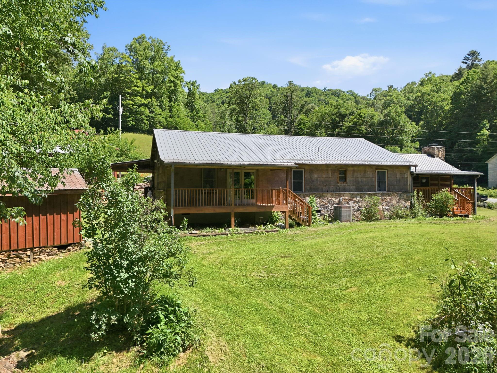 Single Family Residence at 1005 Smith Creek Road, Mars Hill, photo 5 of 45