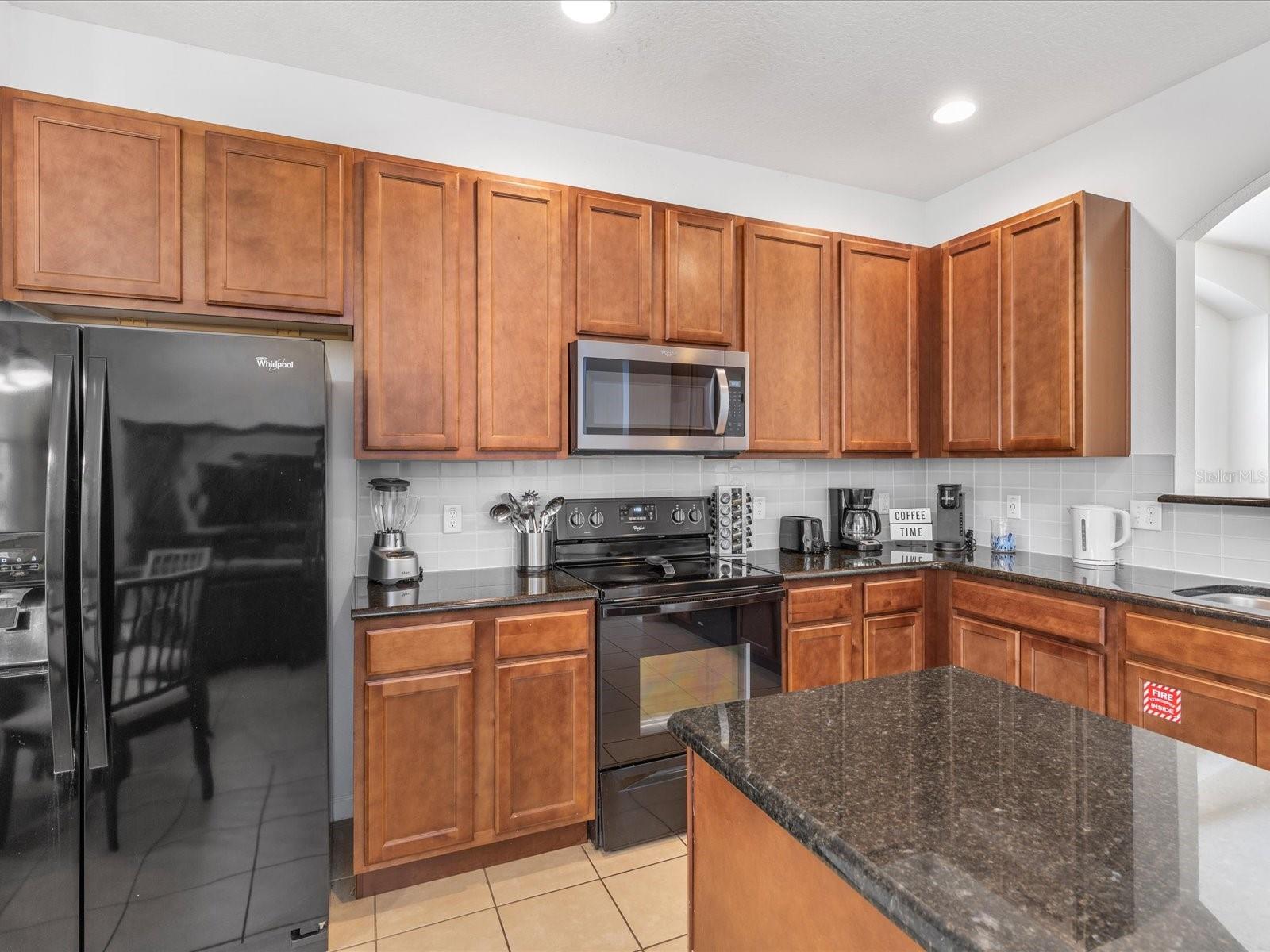 Single Family Residence at 411 CABELLO DR, DAVENPORT, photo 8 of 49