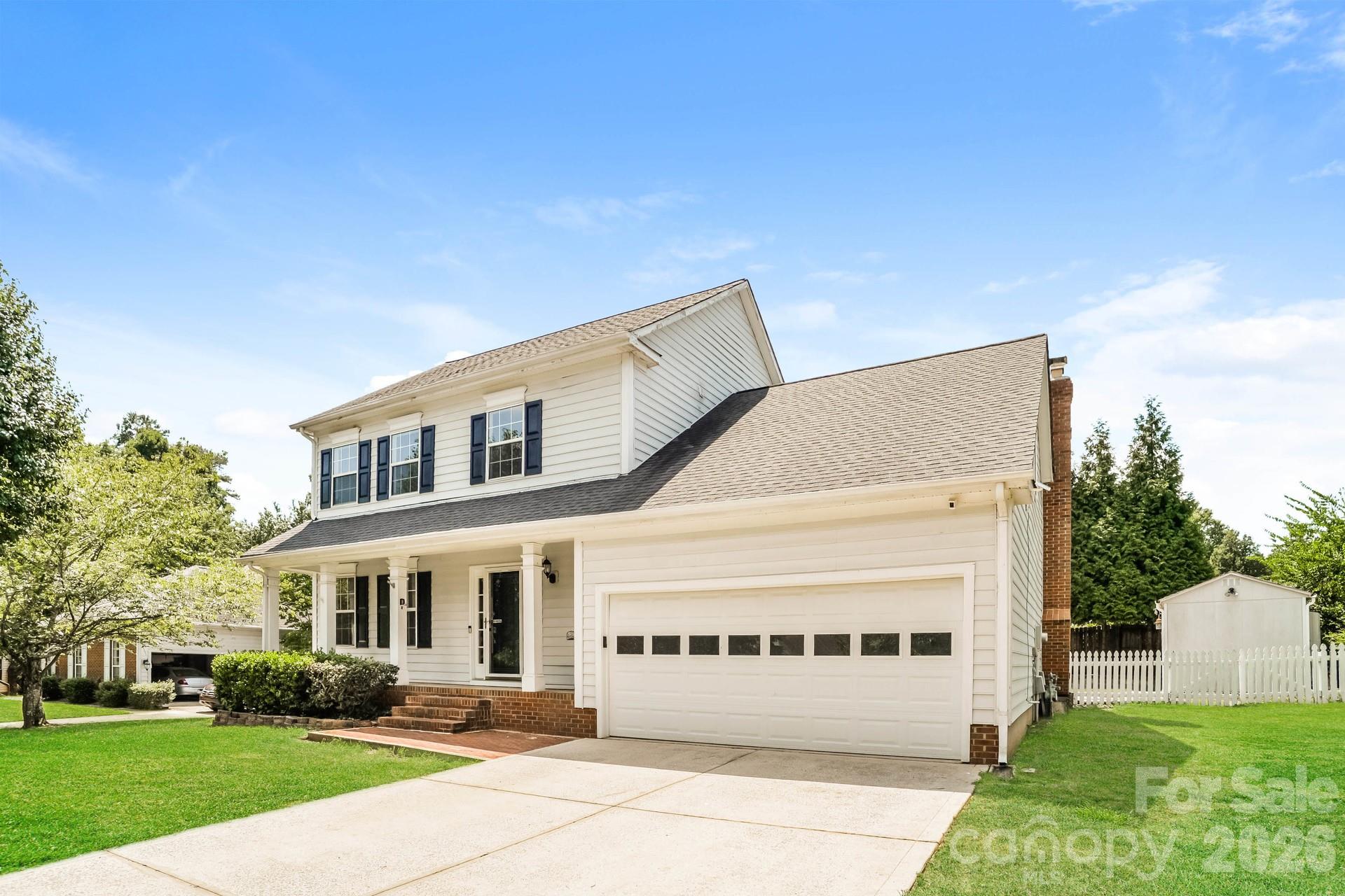 Single Family Residence at 125 Rose Street, Mooresville, photo 2 of 20
