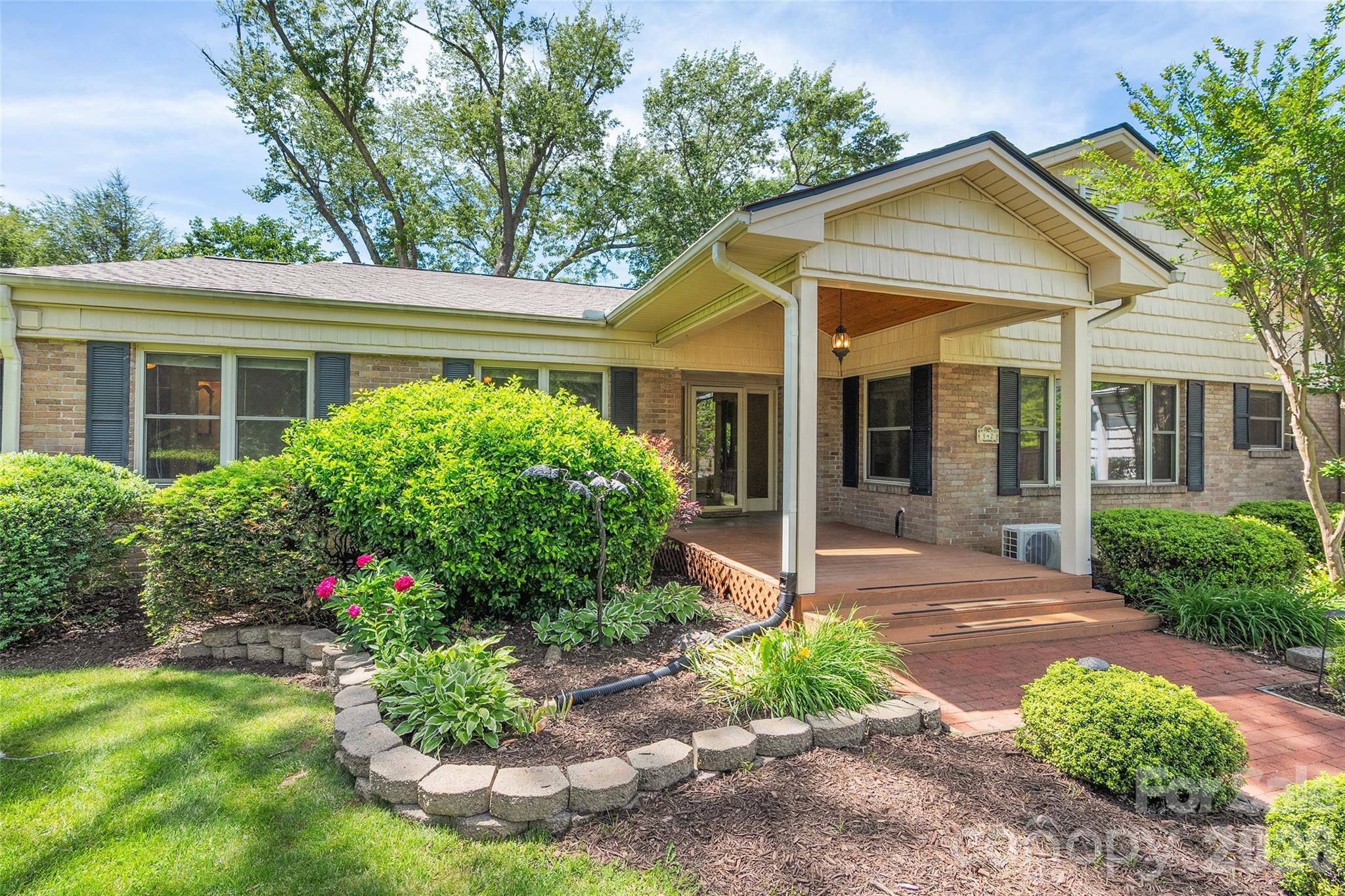 Single Family Residence at 142 Country Club Drive, Waynesville, photo 6 of 48