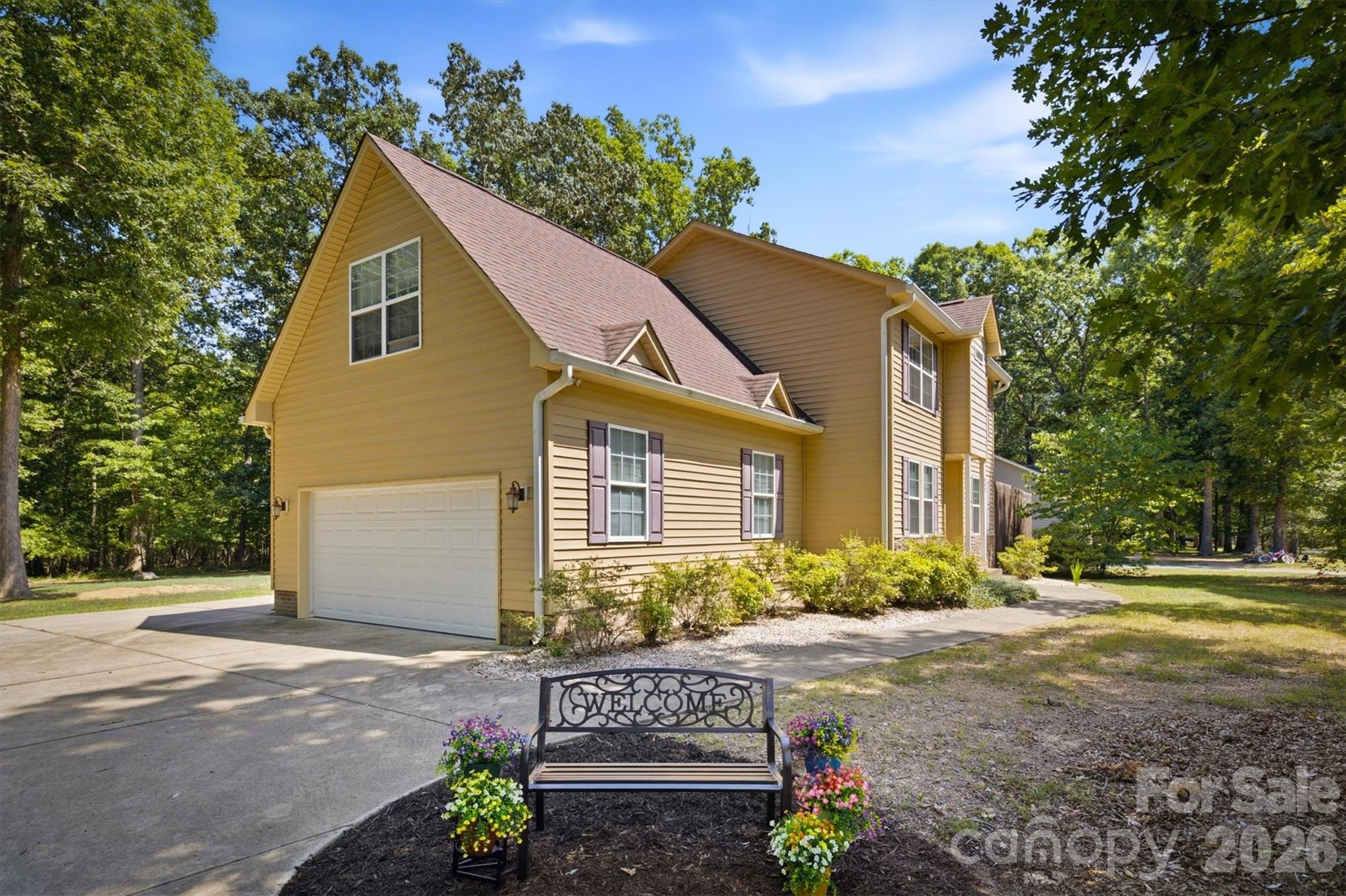 Garage entry - 802 White Oaks Circle, Monroe