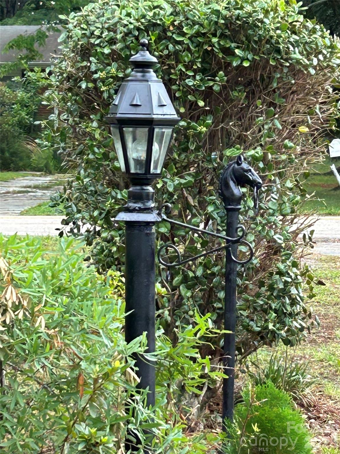 Single Family Residence at 709 Sunset Drive, Salisbury, photo 4 of 32