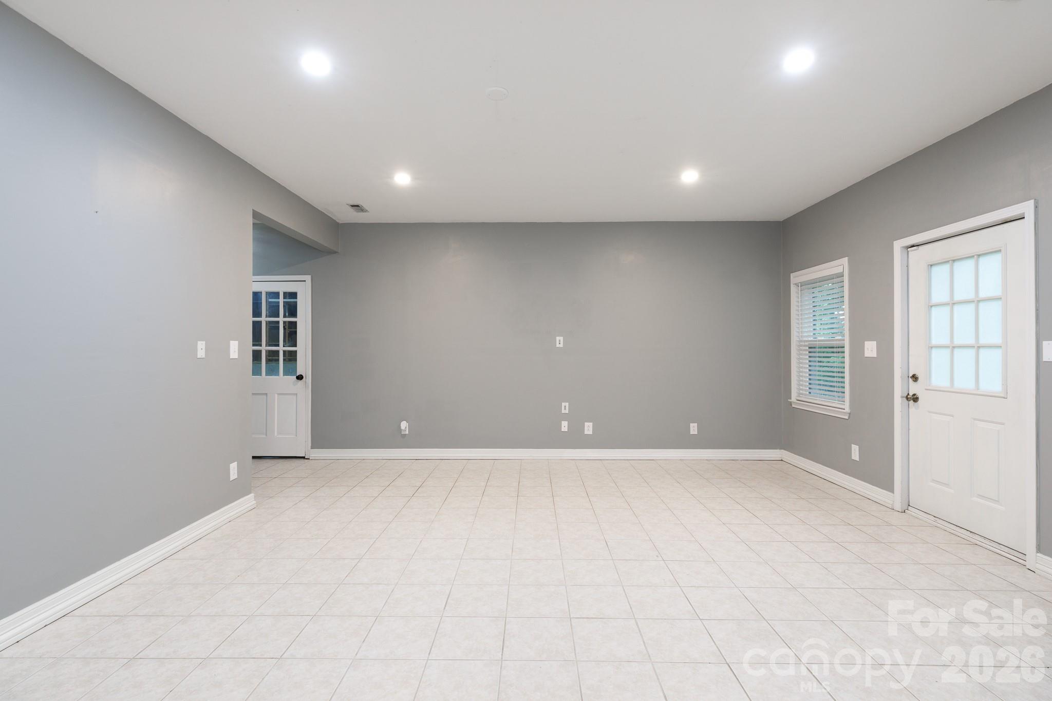 Single Family Residence at 201 Wessex Way, Fort Mill, photo 25 of 43