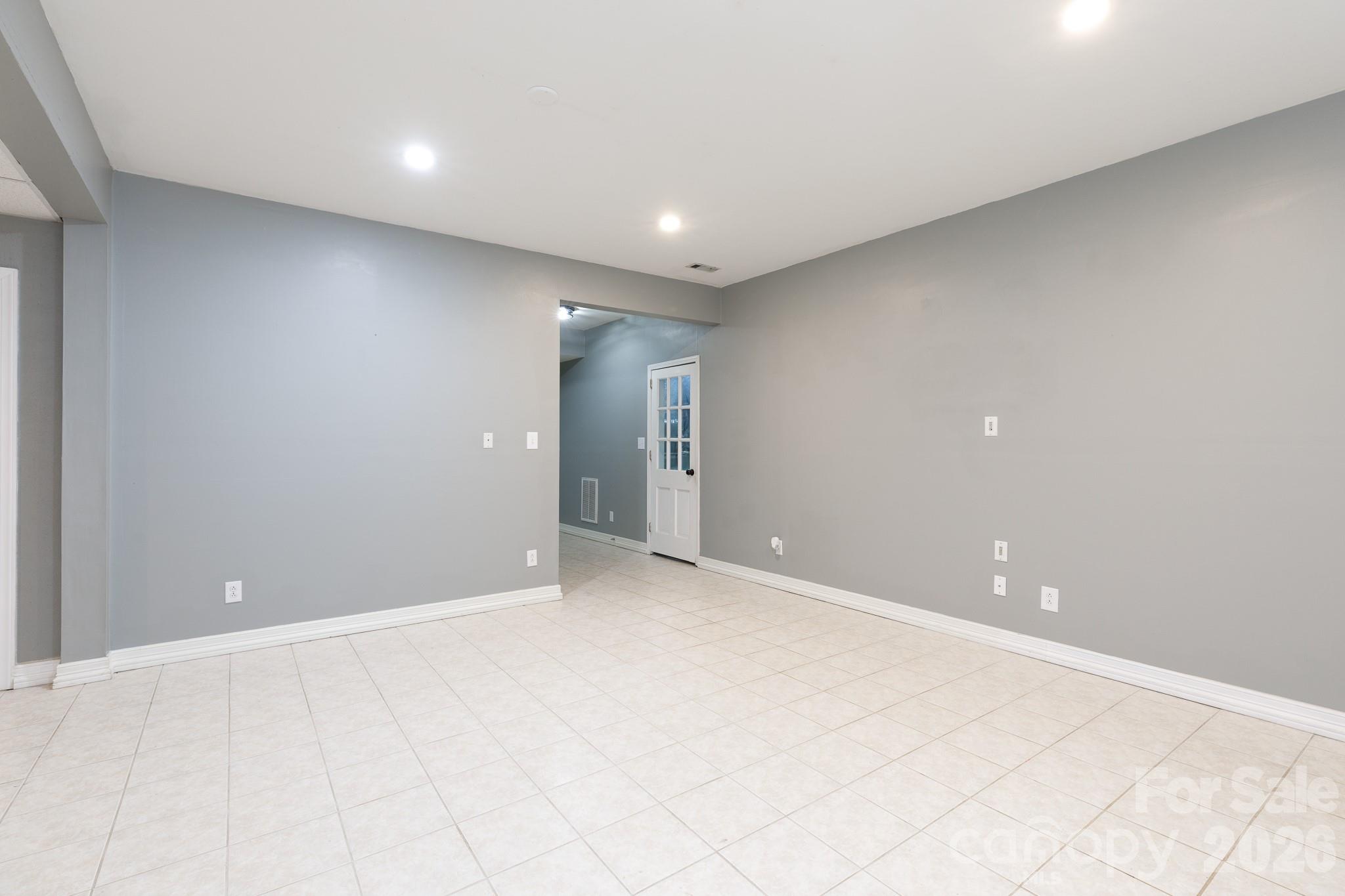 Single Family Residence at 201 Wessex Way, Fort Mill, photo 26 of 43