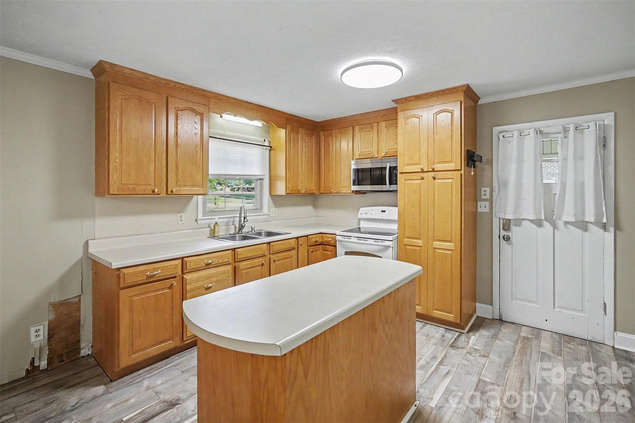 Single Family Residence at 202 W Debby Drive, Shelby, photo 13 of 36