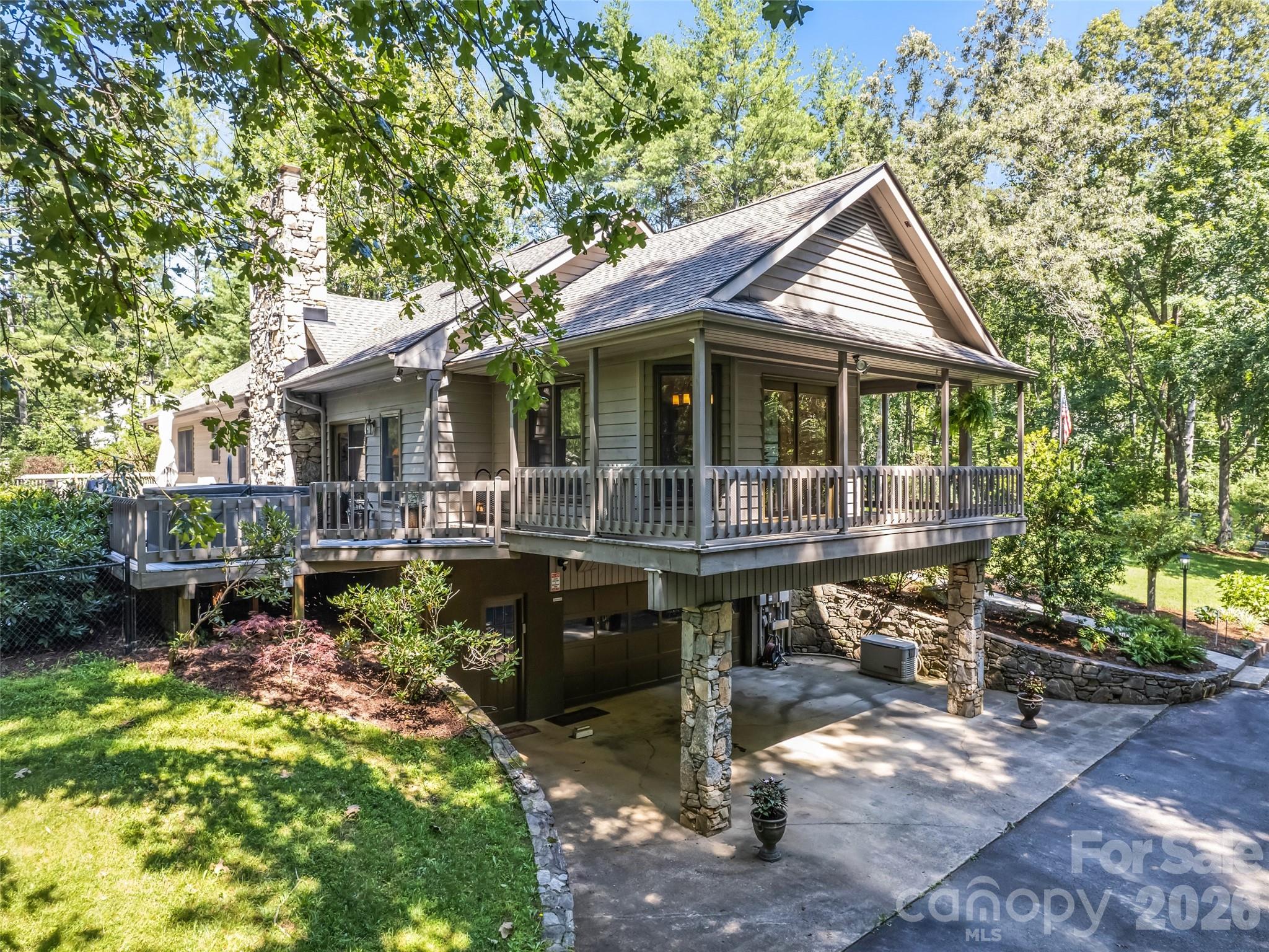 Single Family Residence at 58 Sedgewood Court, Fairview, photo 5 of 48